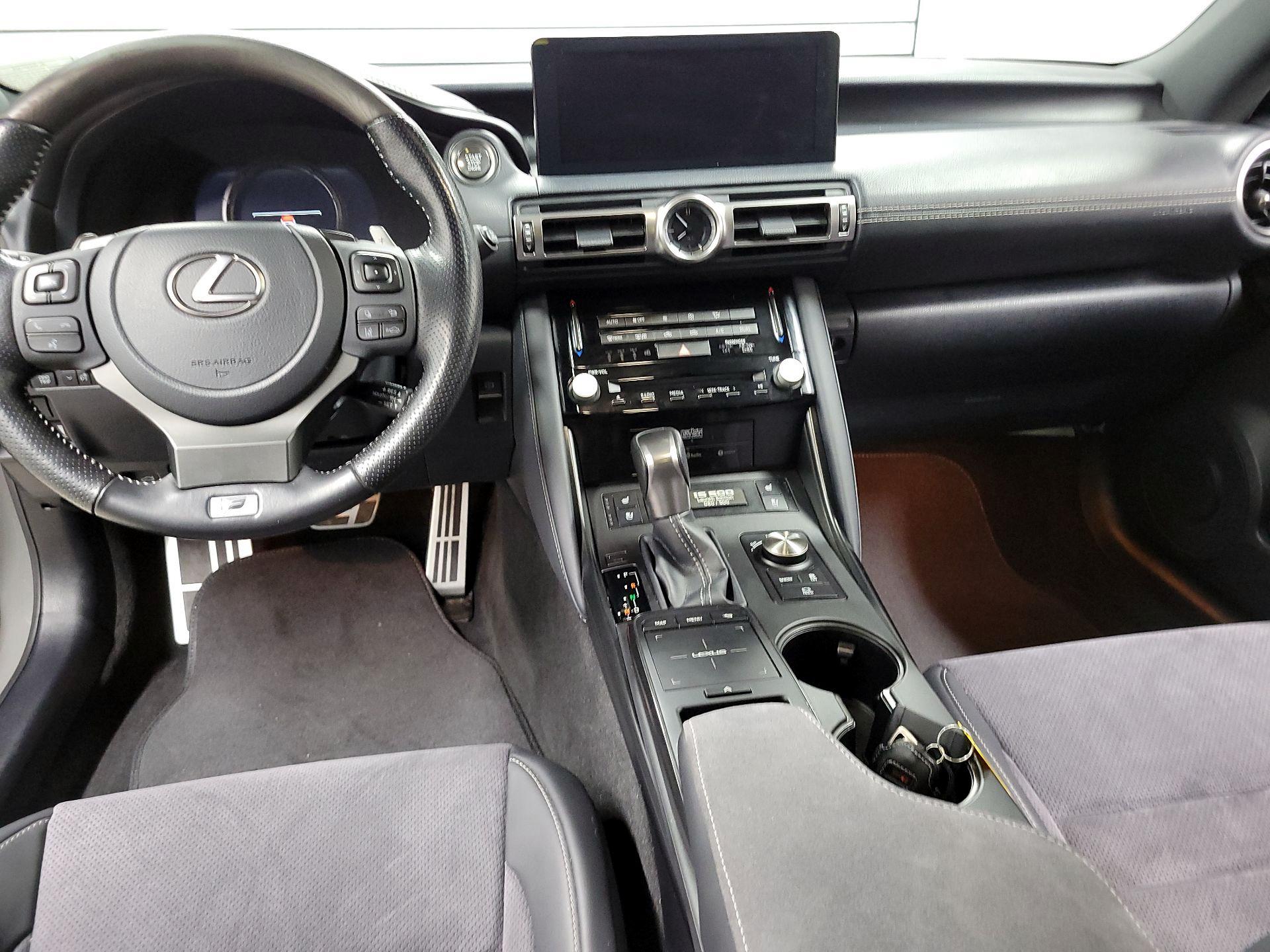 Thumbnail: 2022 Lexus IS - 9