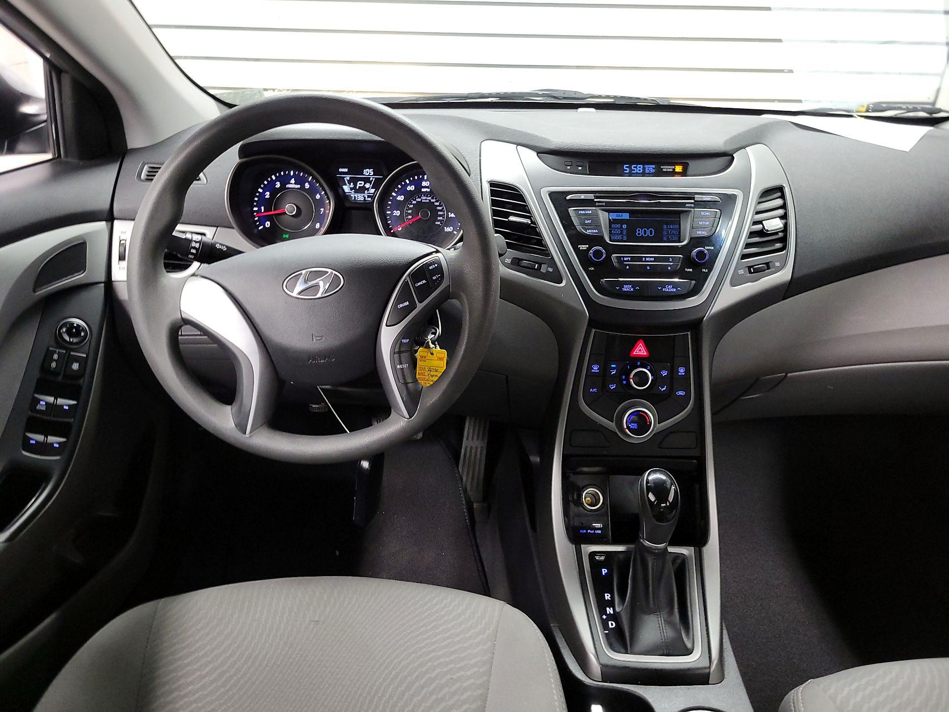 Thumbnail: 2016 Hyundai Elantra - 8