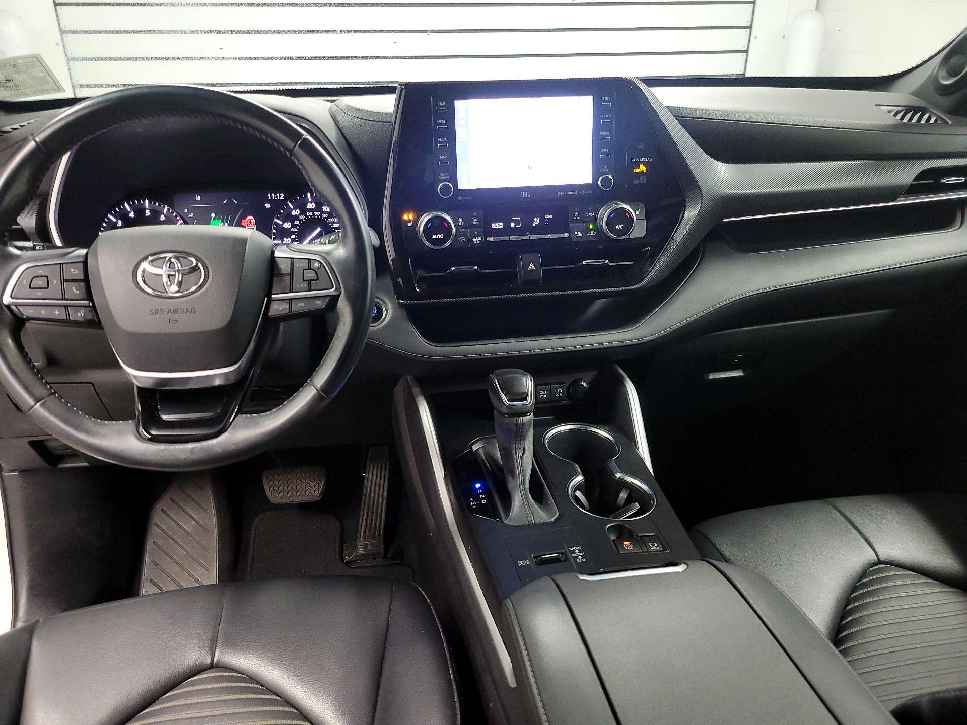 Thumbnail: 2021 Toyota Highlander - 9