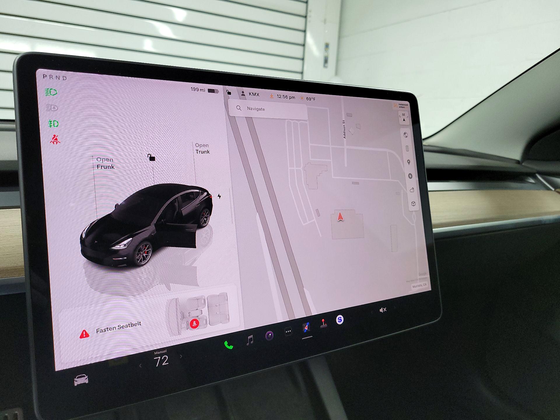 Thumbnail: 2022 Tesla Model 3 - 11