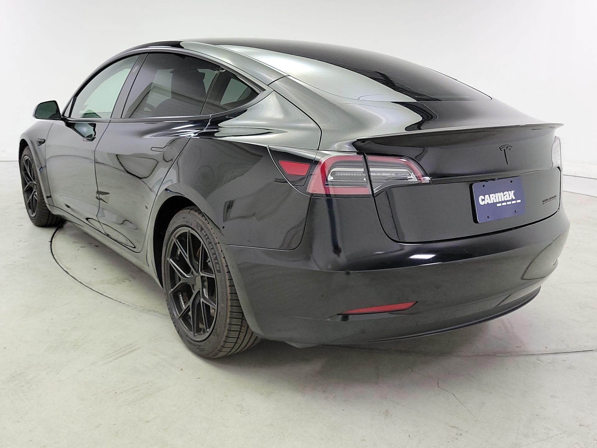 Thumbnail: 2022 Tesla Model 3 - 7