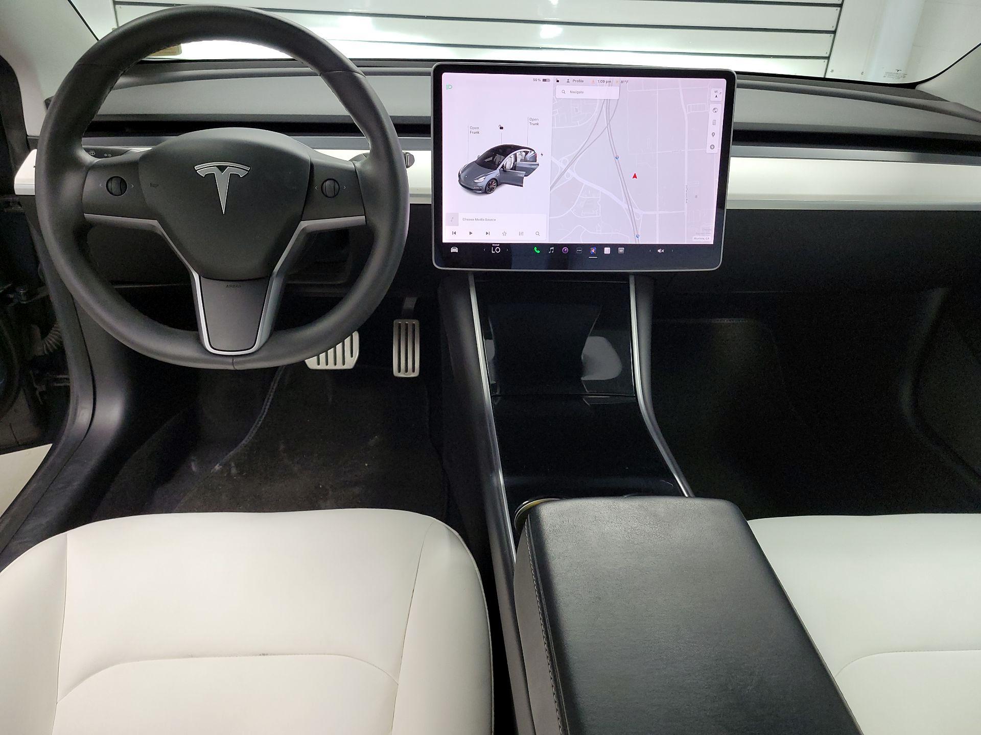 Thumbnail: 2020 Tesla Model 3 - 9