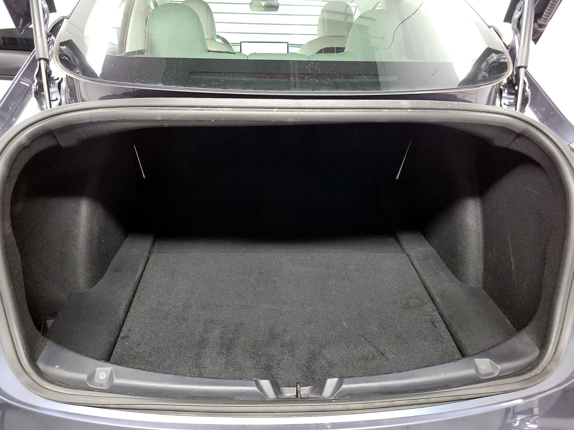 Thumbnail: 2020 Tesla Model 3 - 20