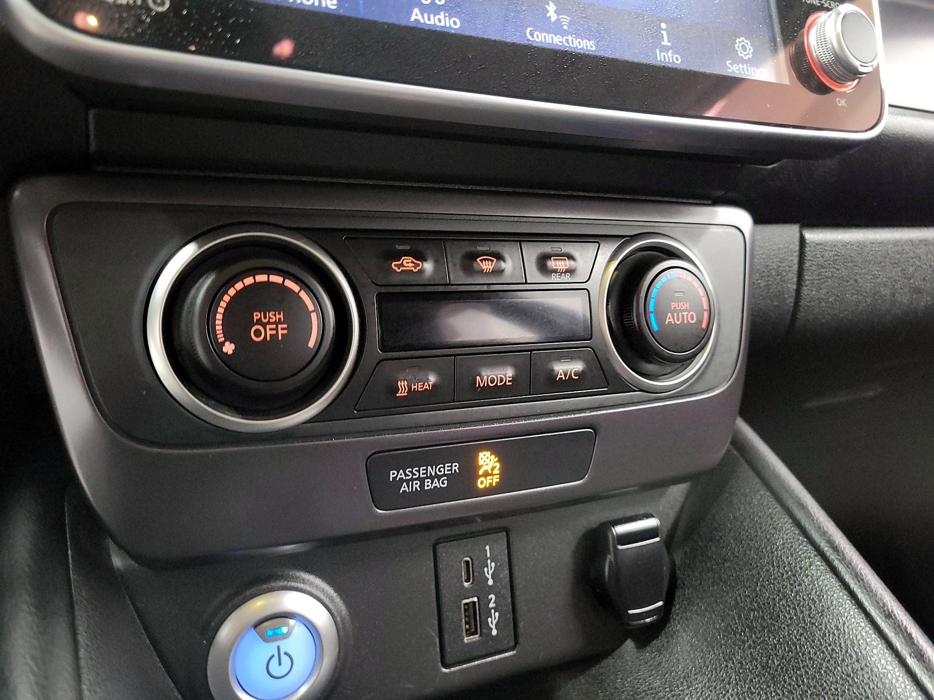 Thumbnail: 2022 Nissan Leaf - 14