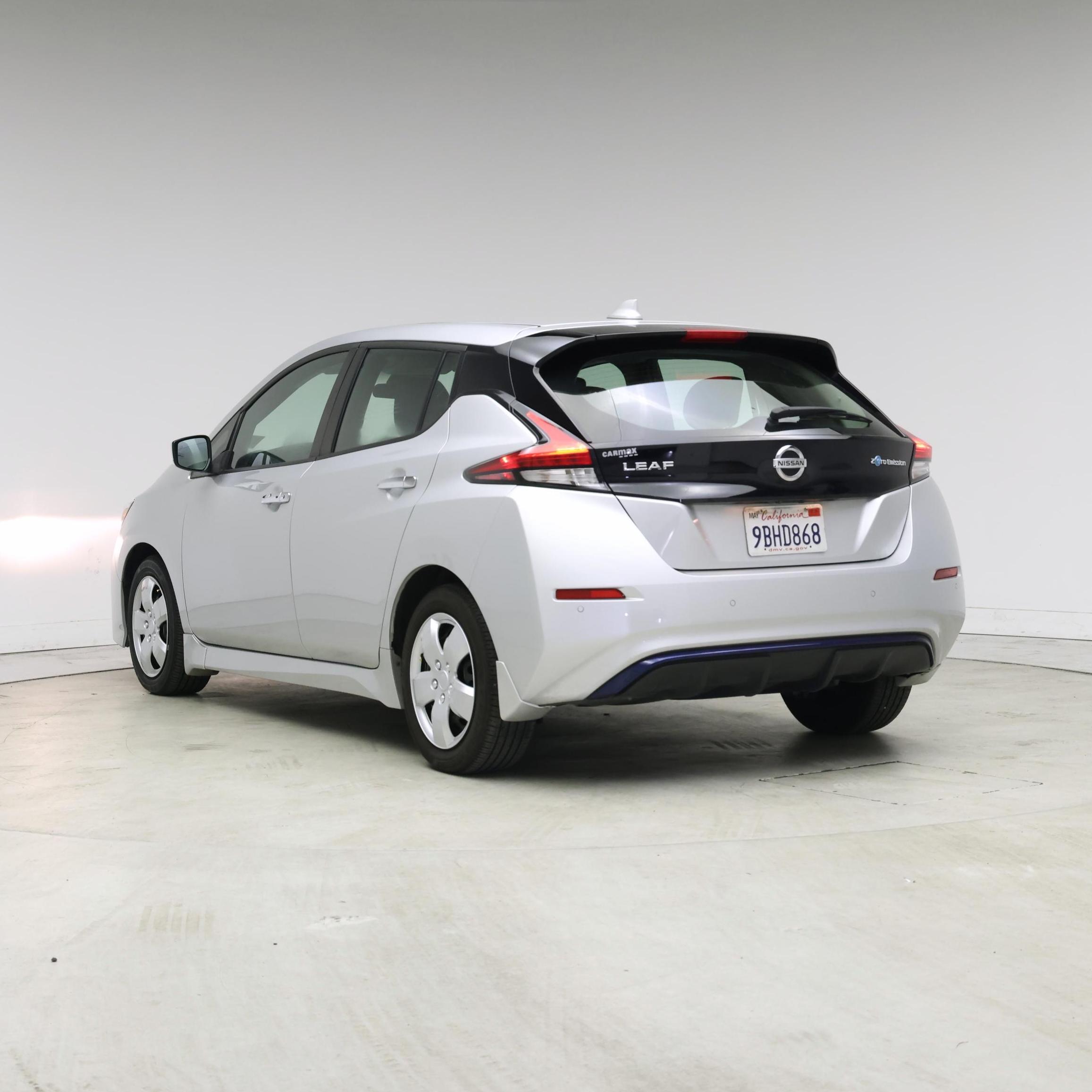 Thumbnail: 2022 Nissan Leaf - 2