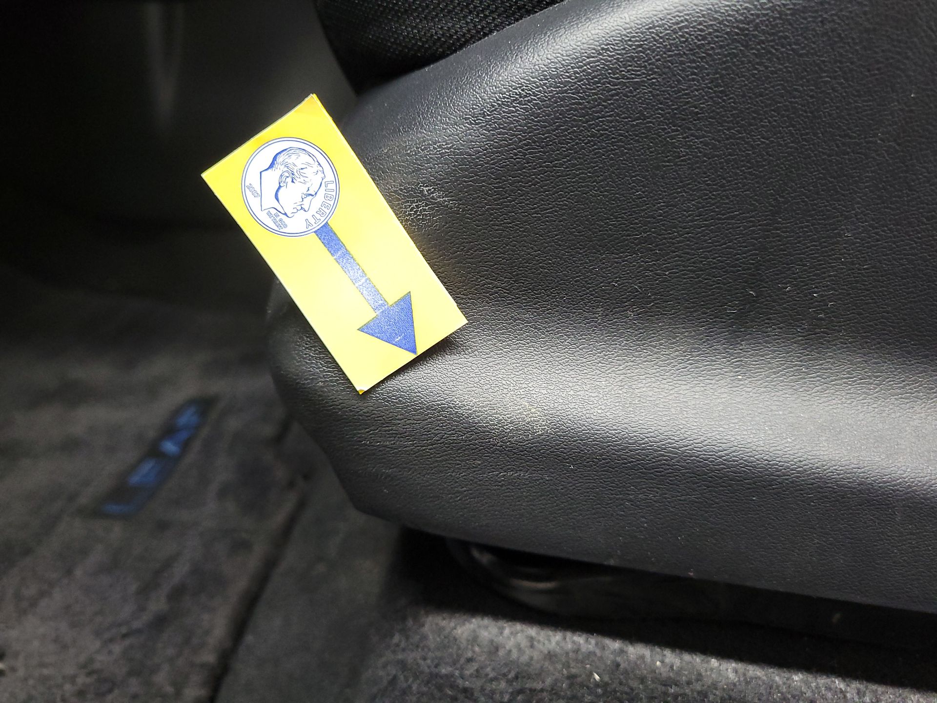 Thumbnail: 2022 Nissan Leaf - 20