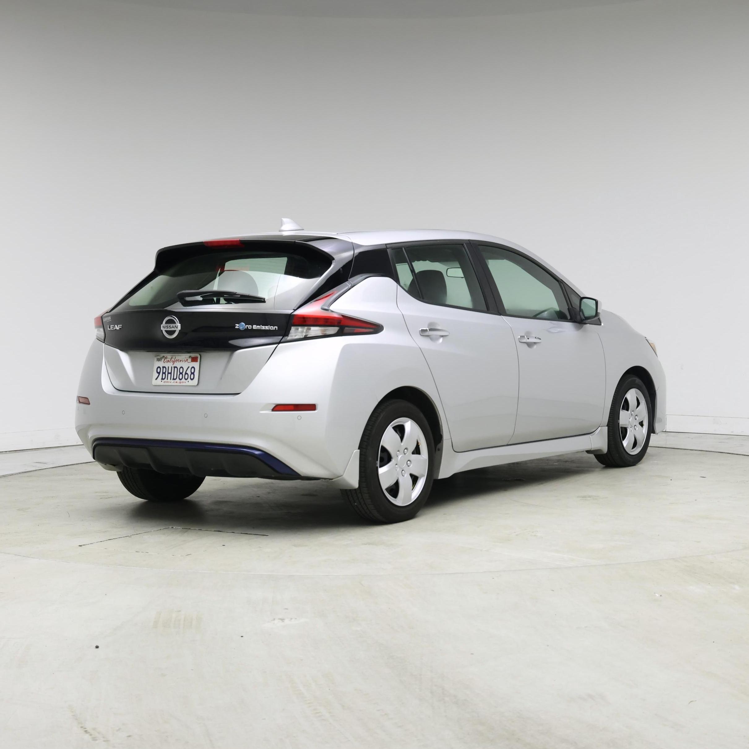 Thumbnail: 2022 Nissan Leaf - 8