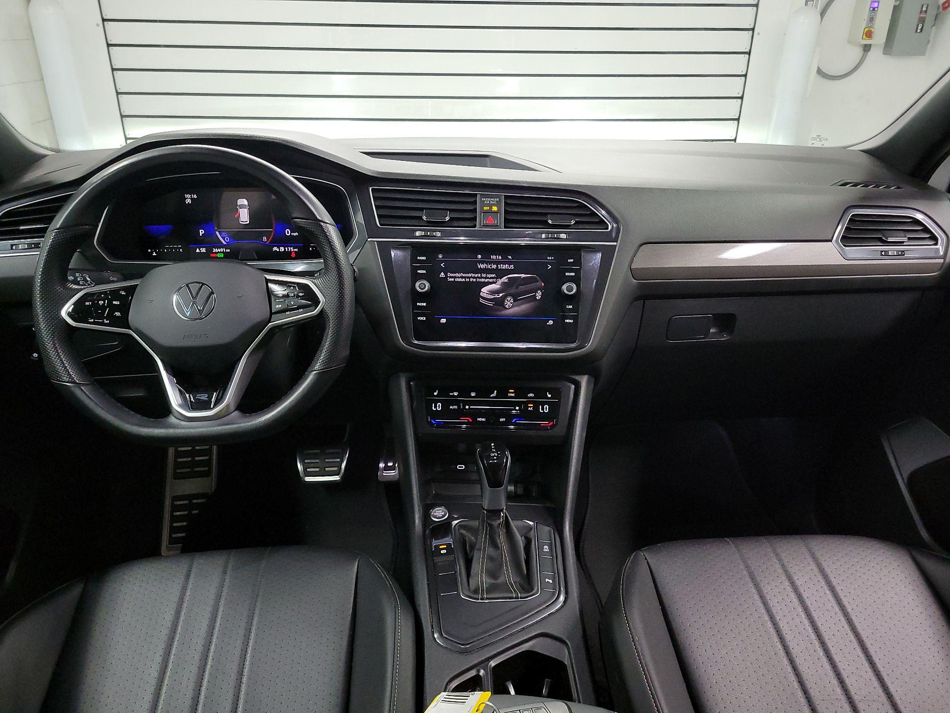 Thumbnail: 2023 Volkswagen Tiguan - 9