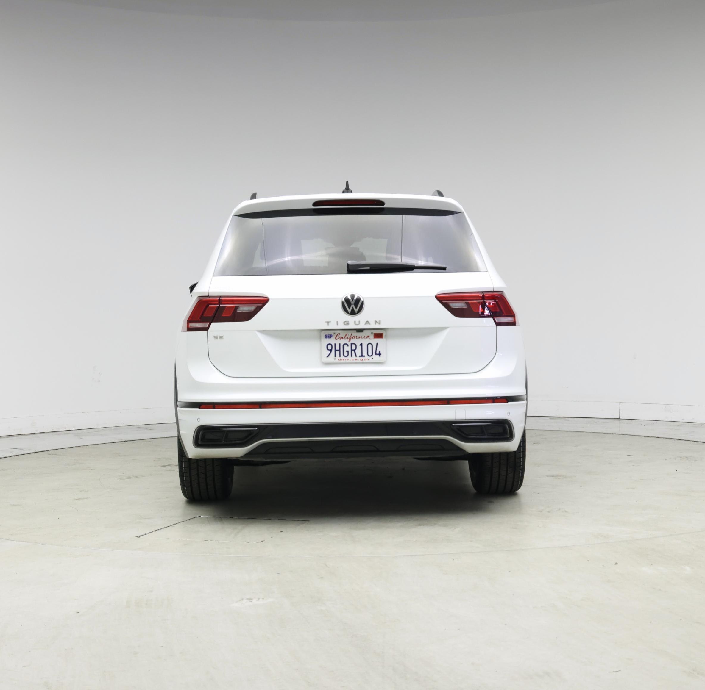 Thumbnail: 2023 Volkswagen Tiguan - 6