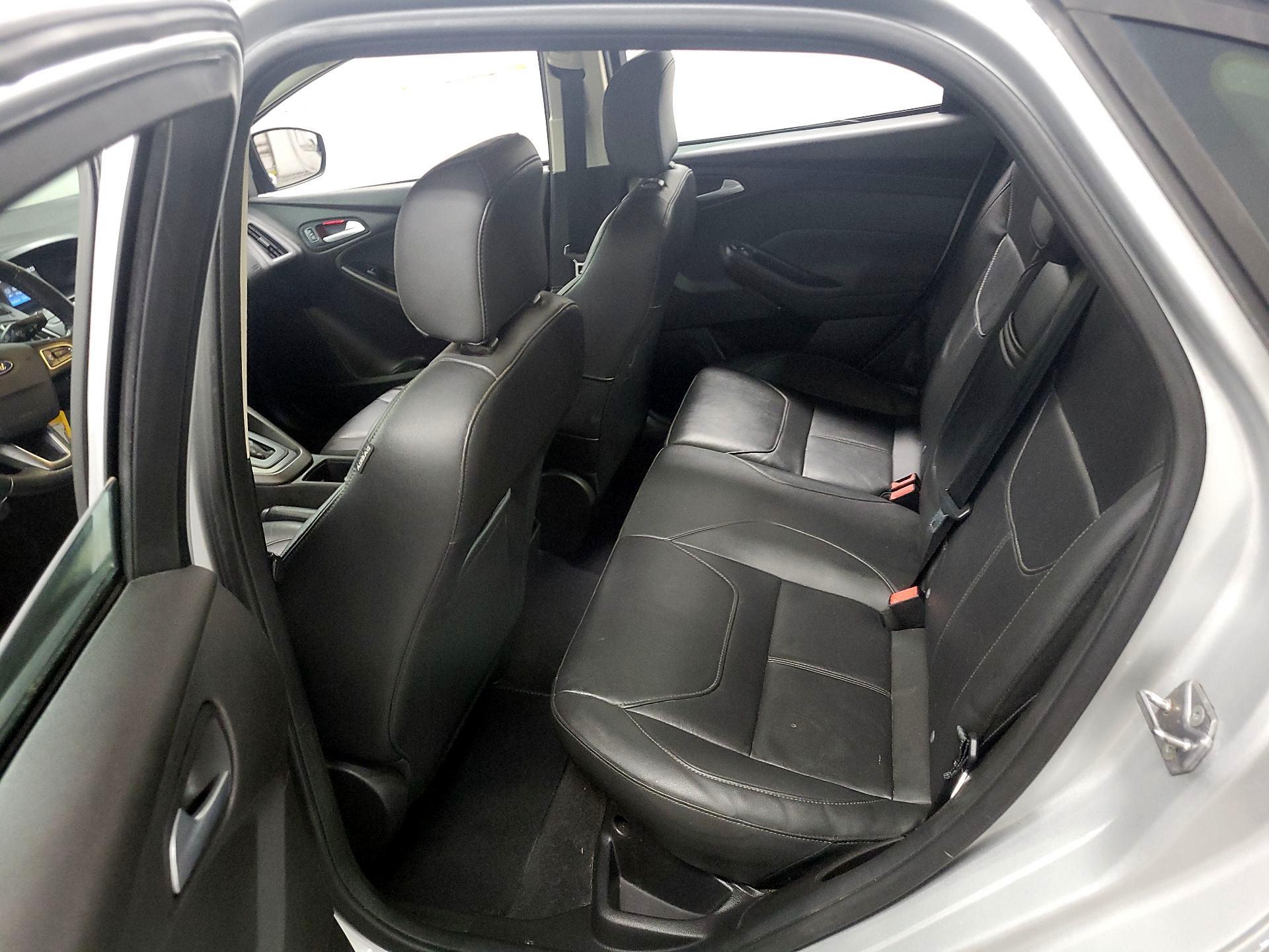 Thumbnail: 2016 Ford Focus - 14