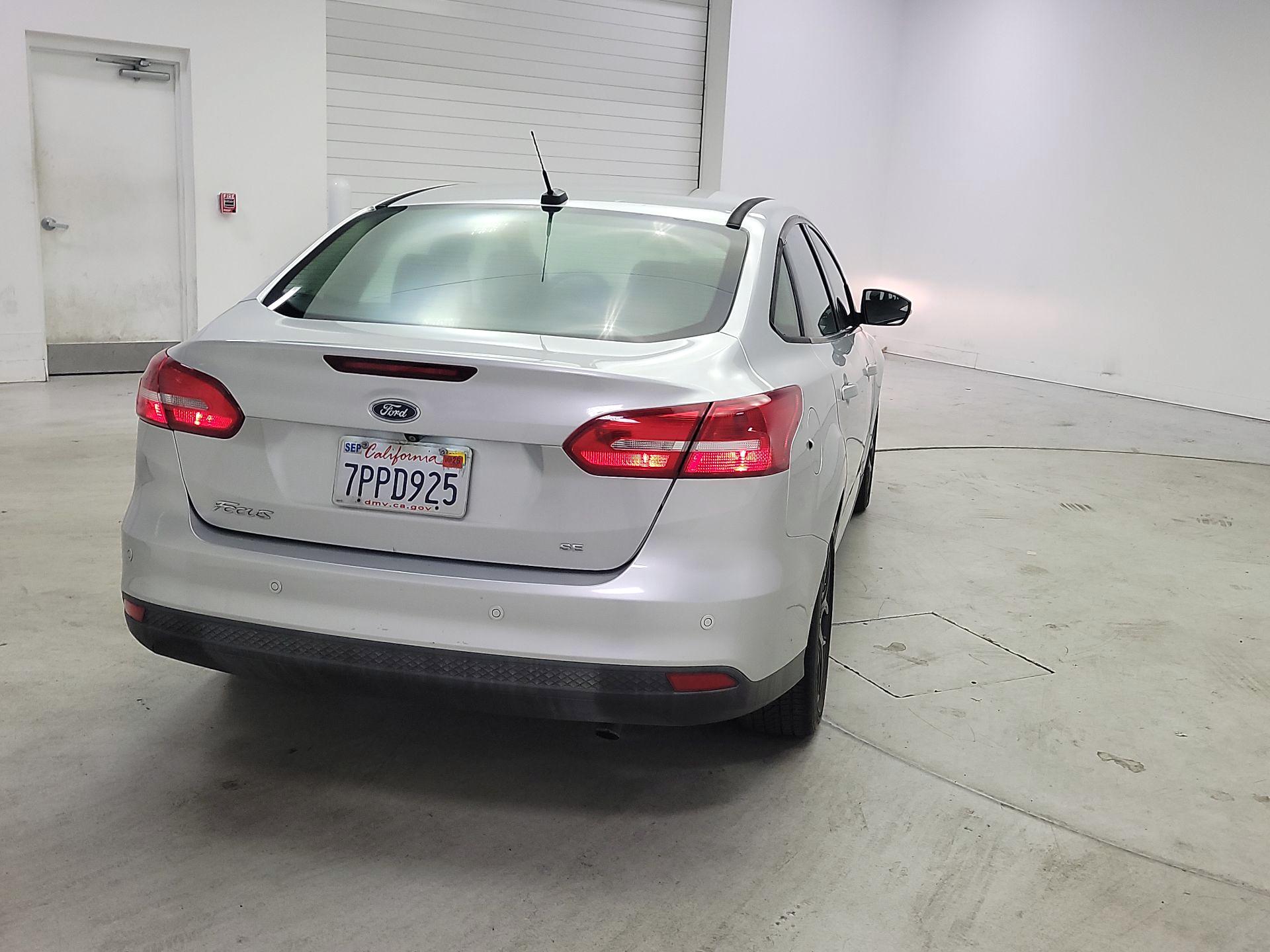 Thumbnail: 2016 Ford Focus - 6