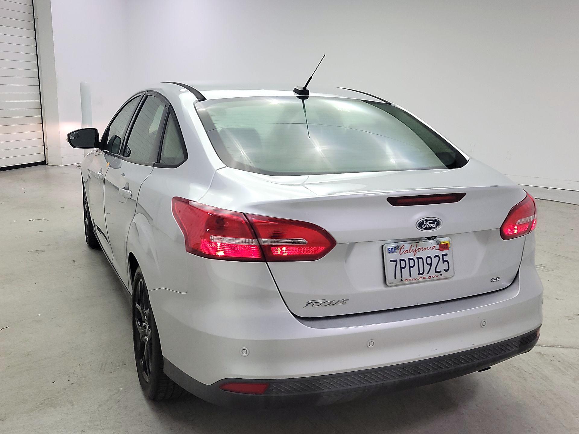 Thumbnail: 2016 Ford Focus - 7