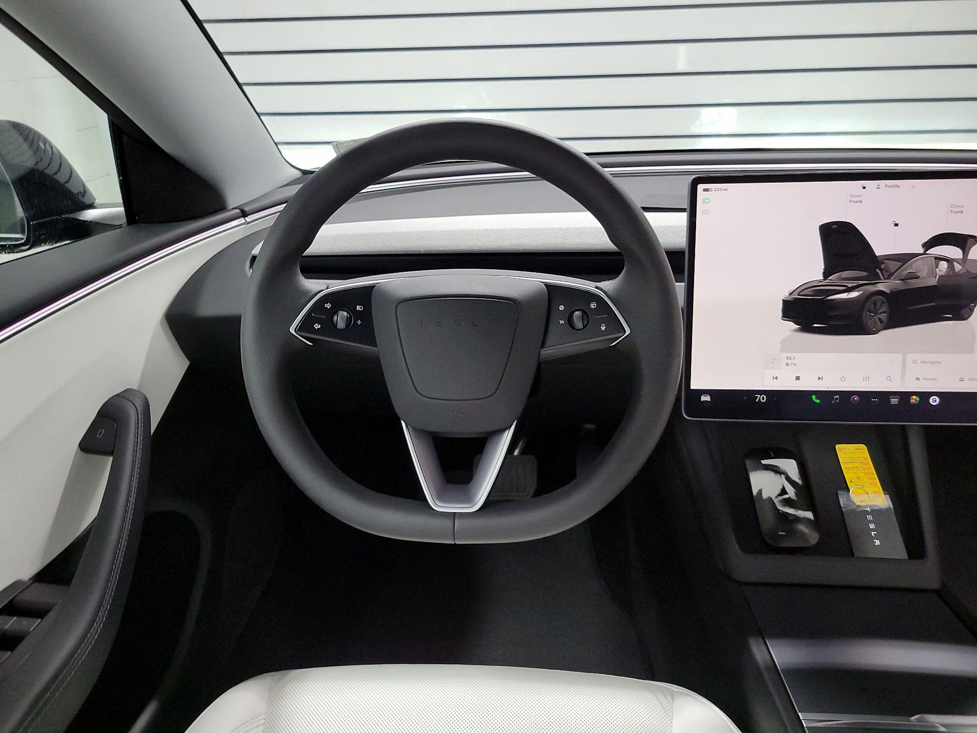 Thumbnail: 2024 Tesla Model 3 - 10