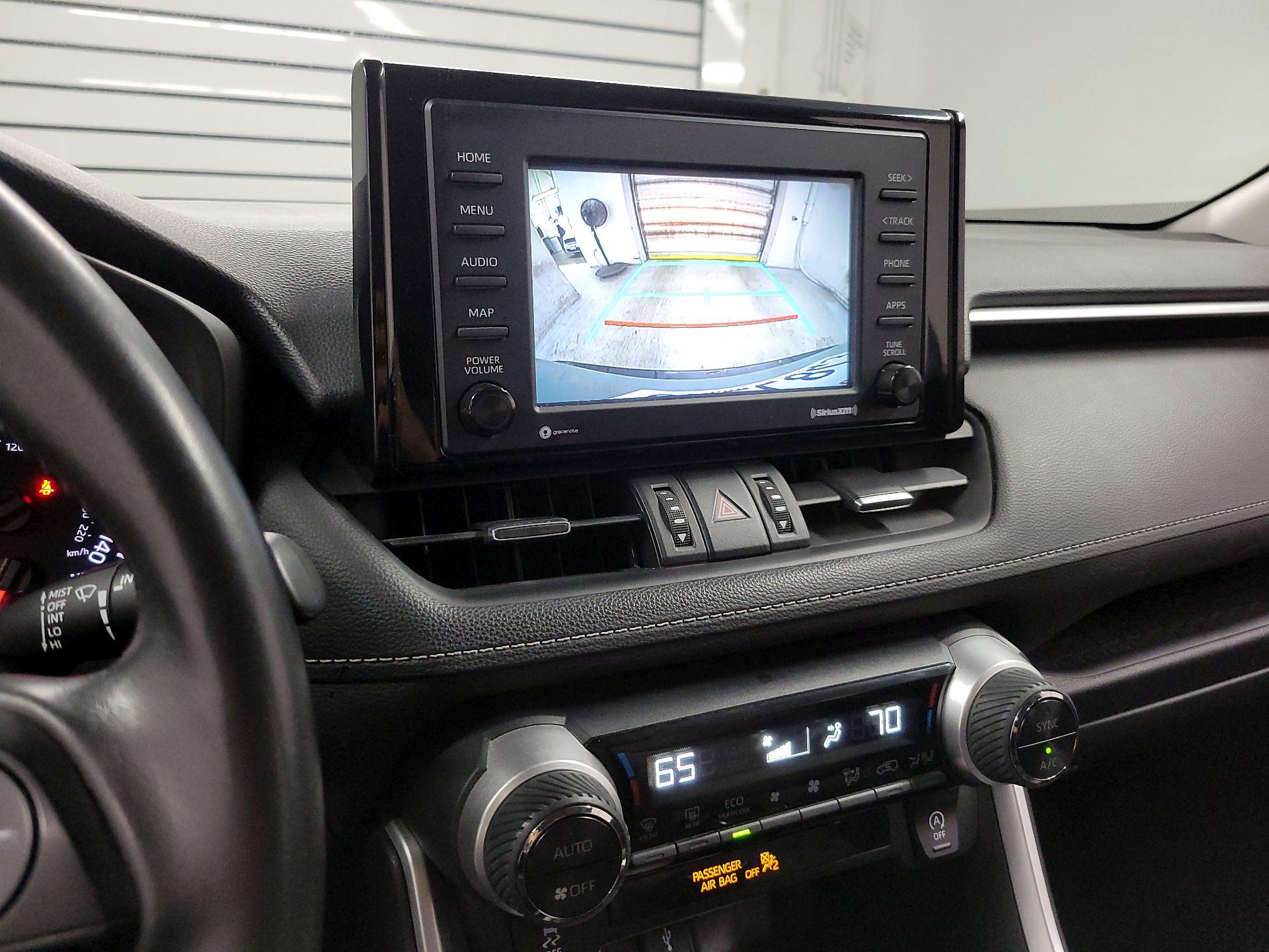 Thumbnail: 2020 Toyota RAV4 - 14