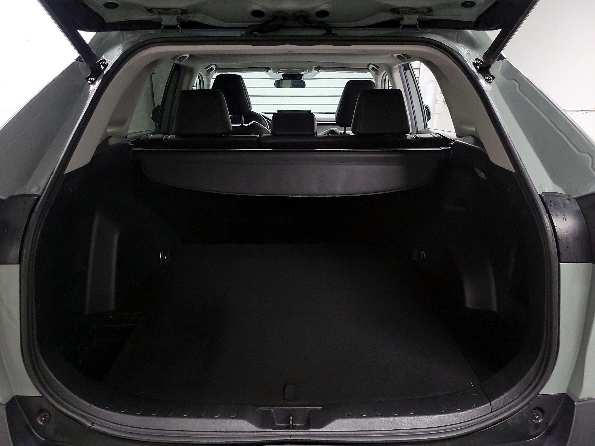 Thumbnail: 2020 Toyota RAV4 - 20