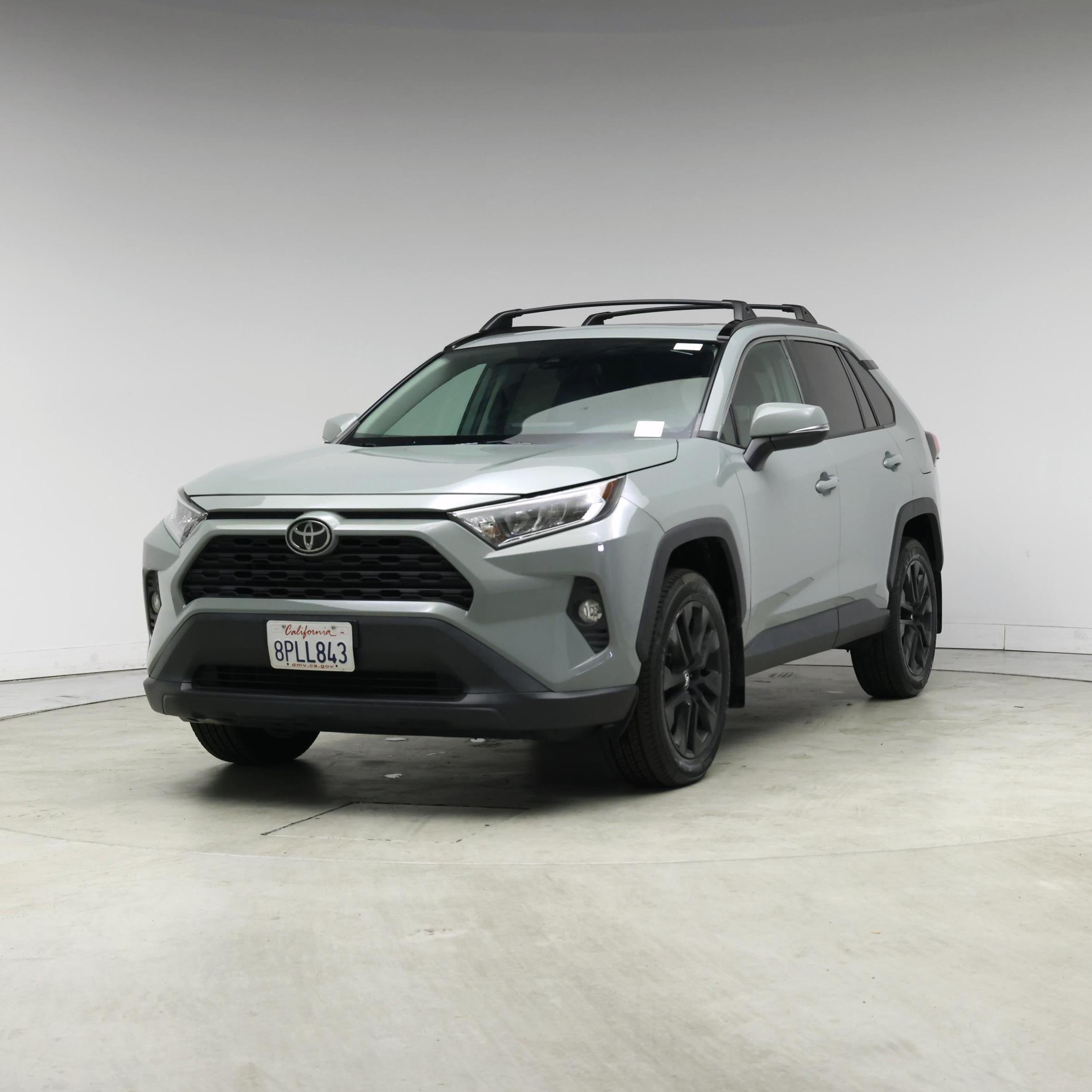 Thumbnail: 2020 Toyota RAV4 - 4