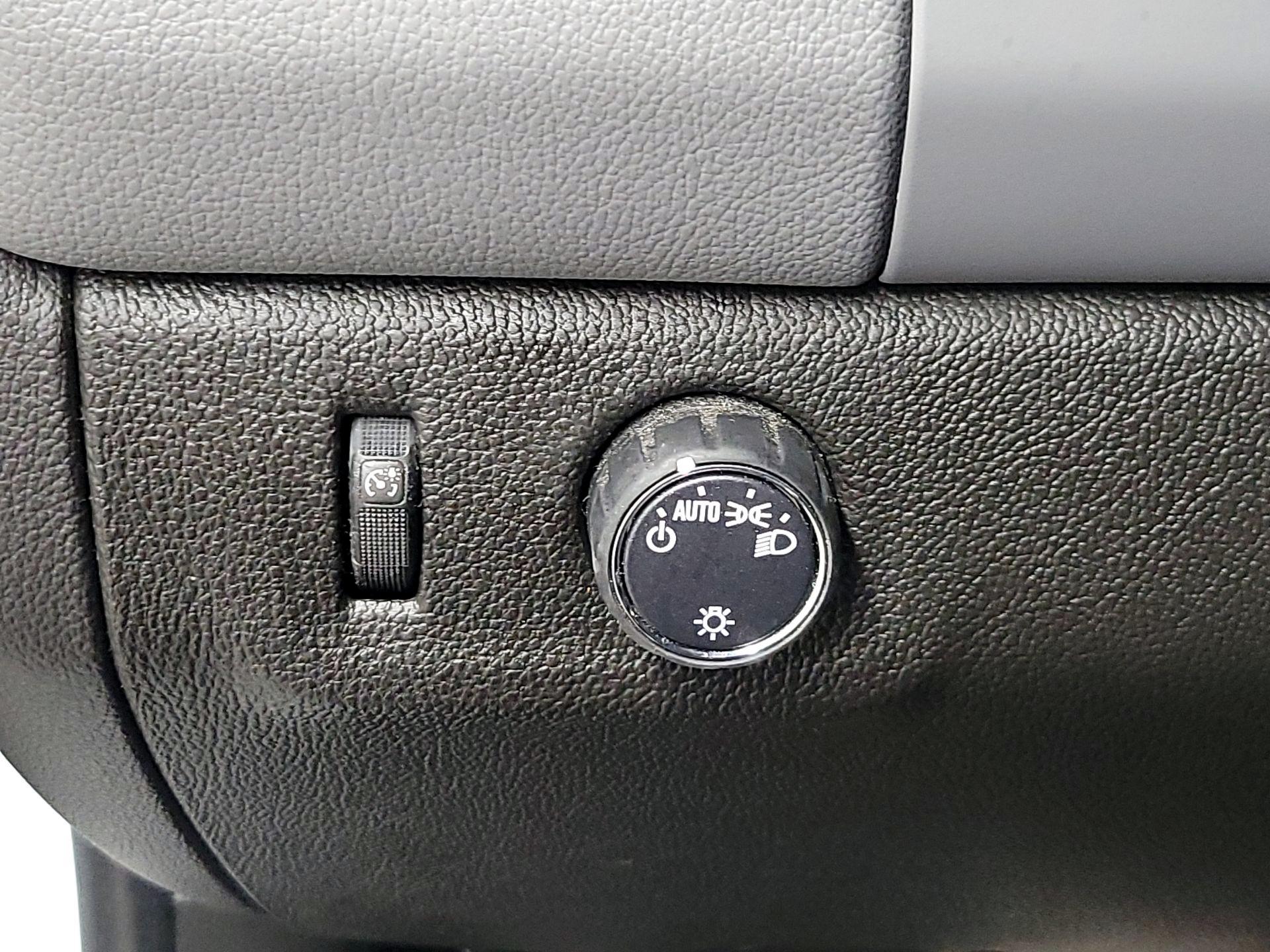 Thumbnail: 2022 Chevrolet Colorado - 13