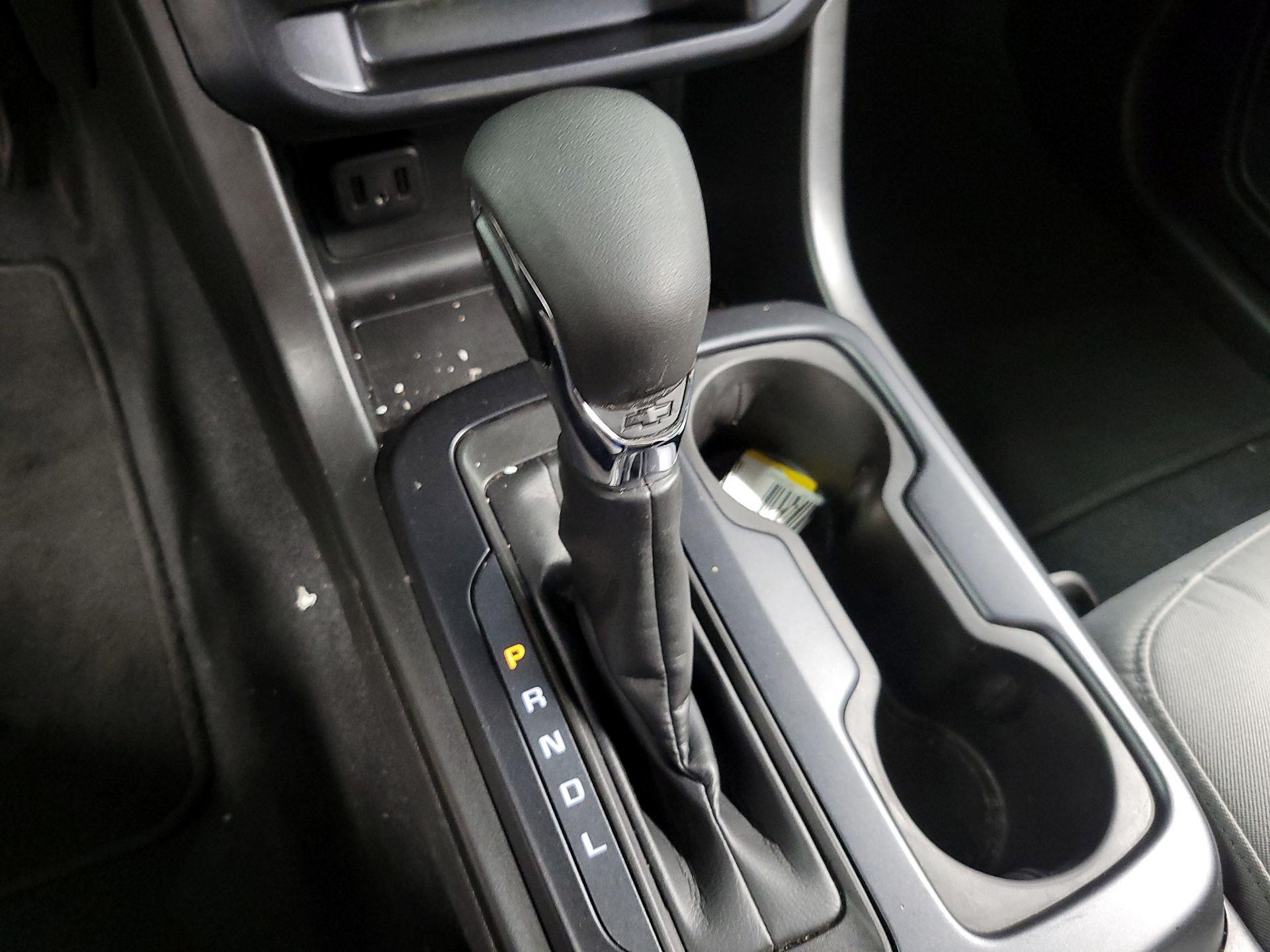 Thumbnail: 2022 Chevrolet Colorado - 17