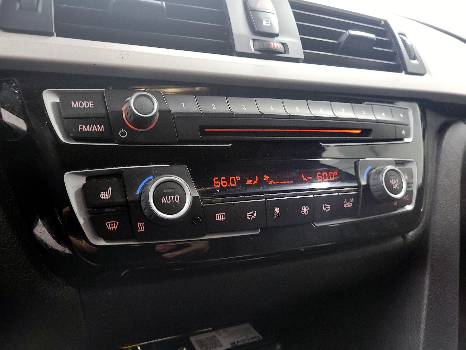 Thumbnail: 2018 BMW 3 Series - 16