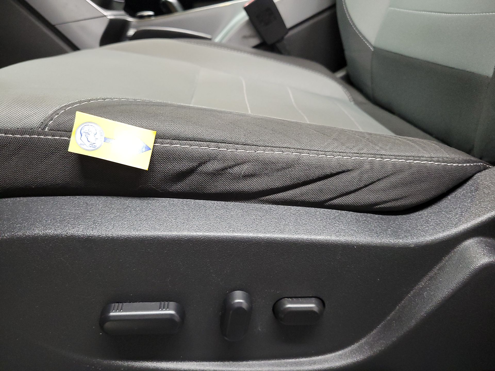 Thumbnail: 2016 Ford Escape - 20