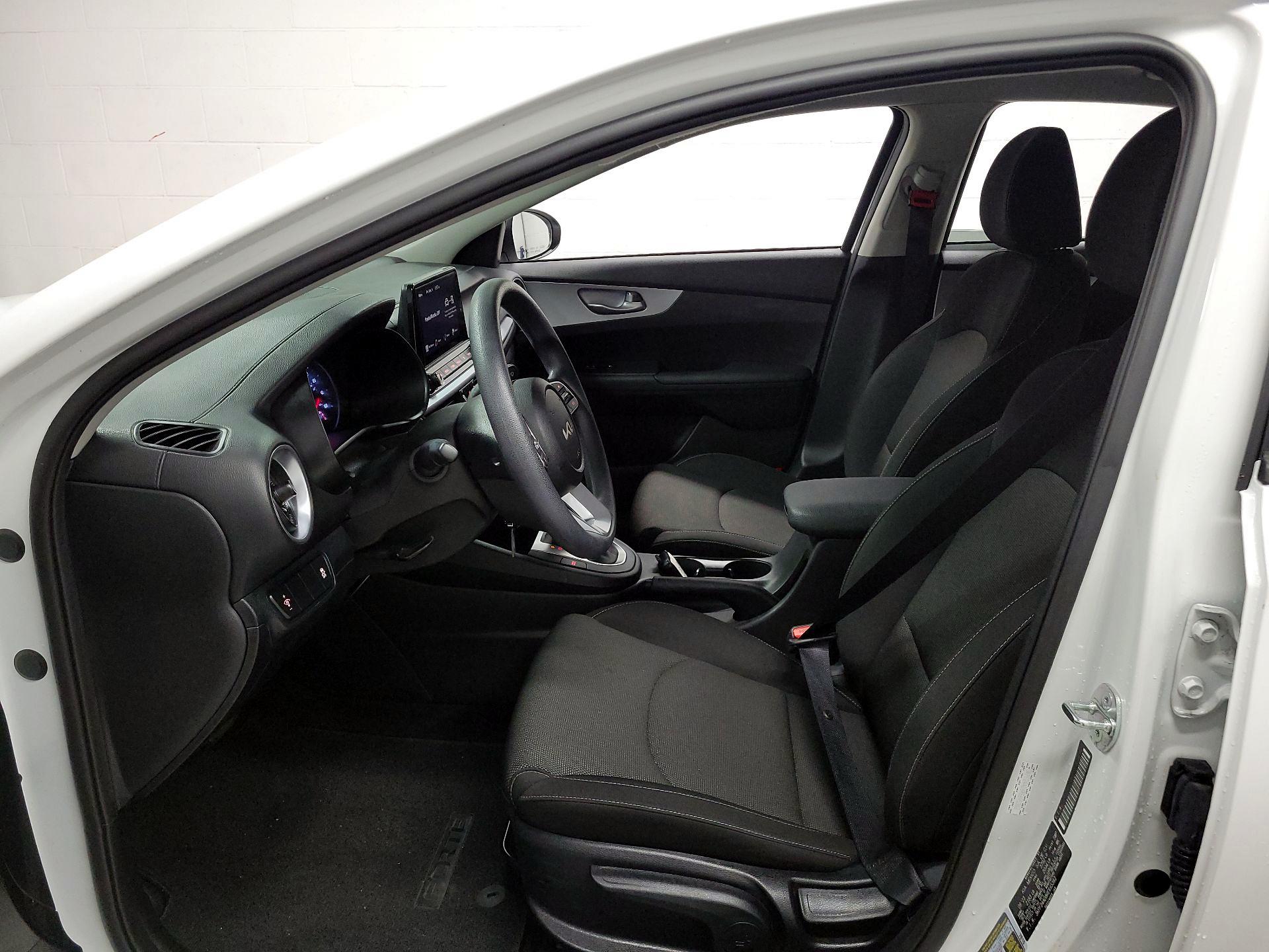 Thumbnail: 2024 Kia Forte - 11