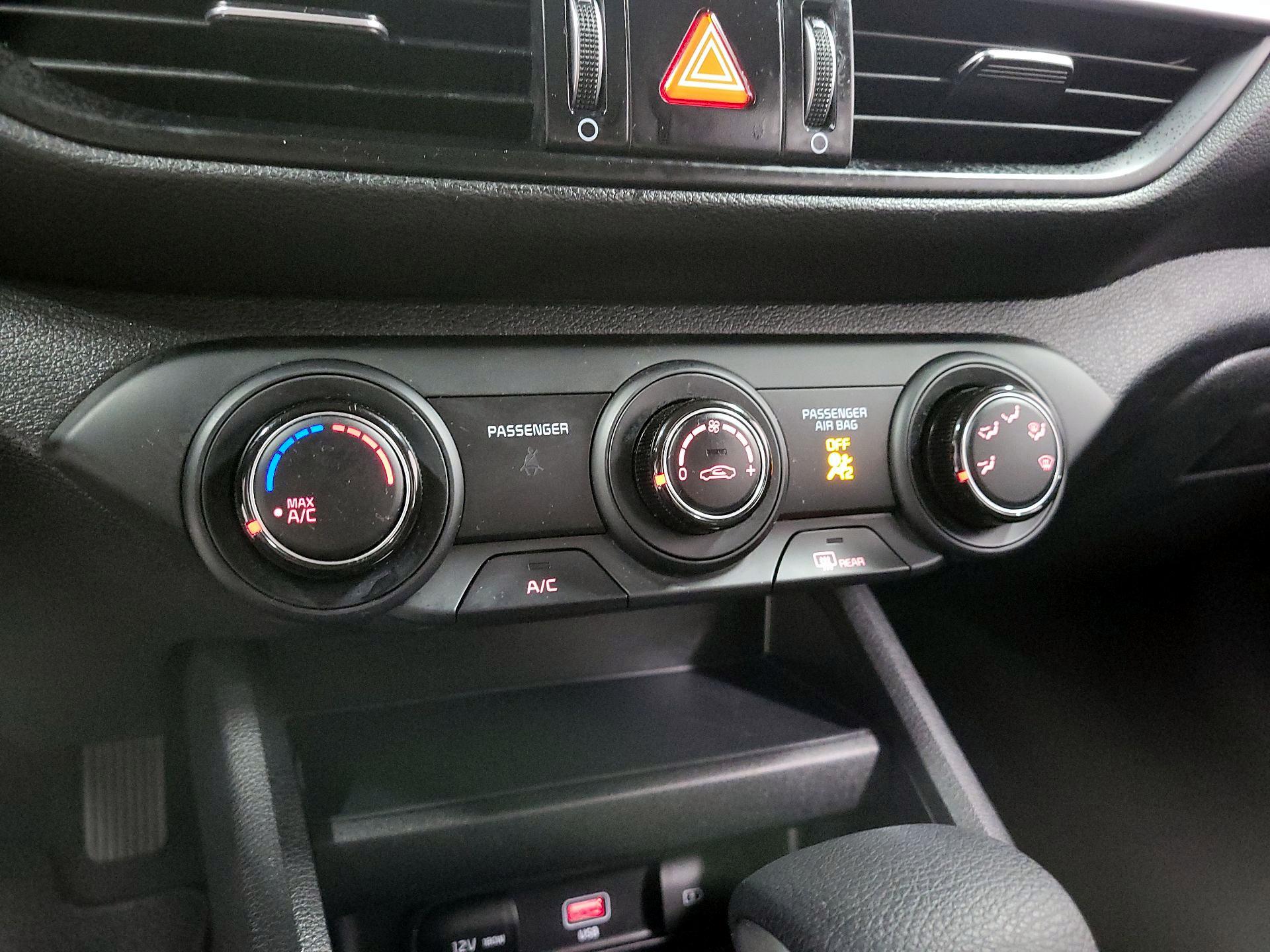 Thumbnail: 2024 Kia Forte - 14