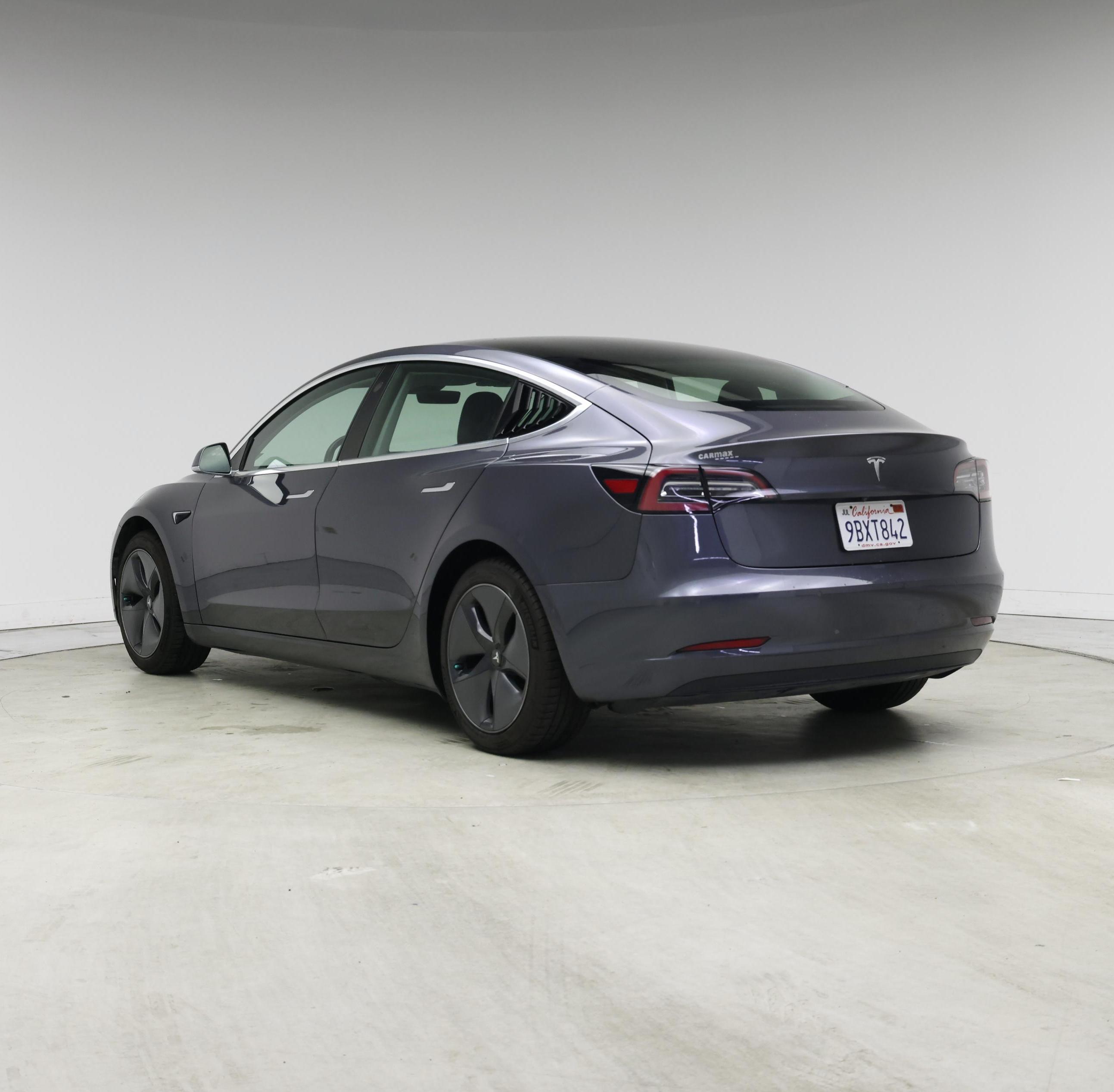 Thumbnail: 2019 Tesla Model 3 - 2