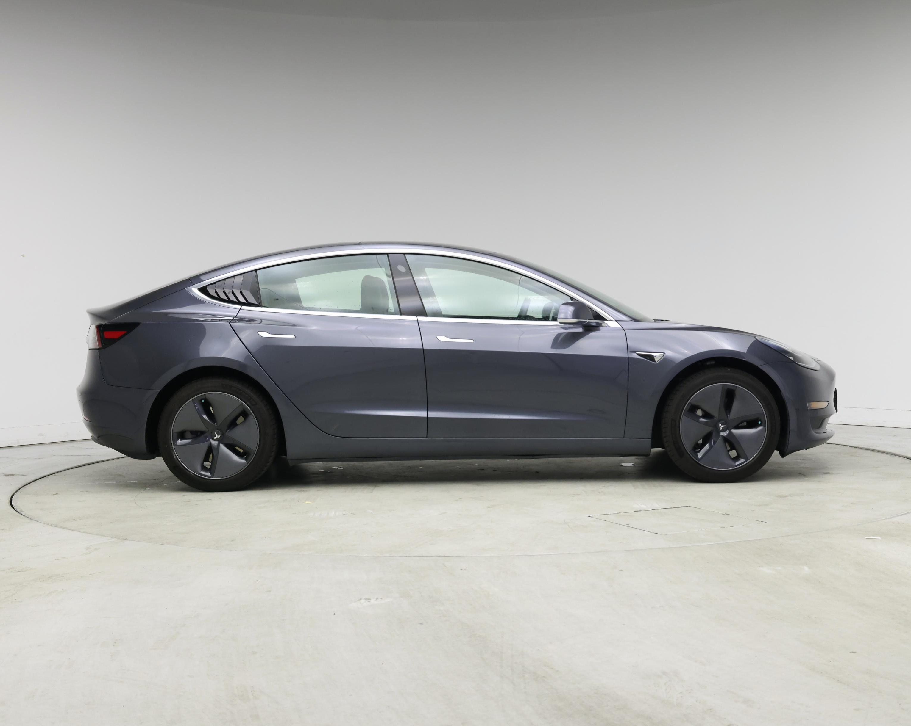 Thumbnail: 2019 Tesla Model 3 - 7