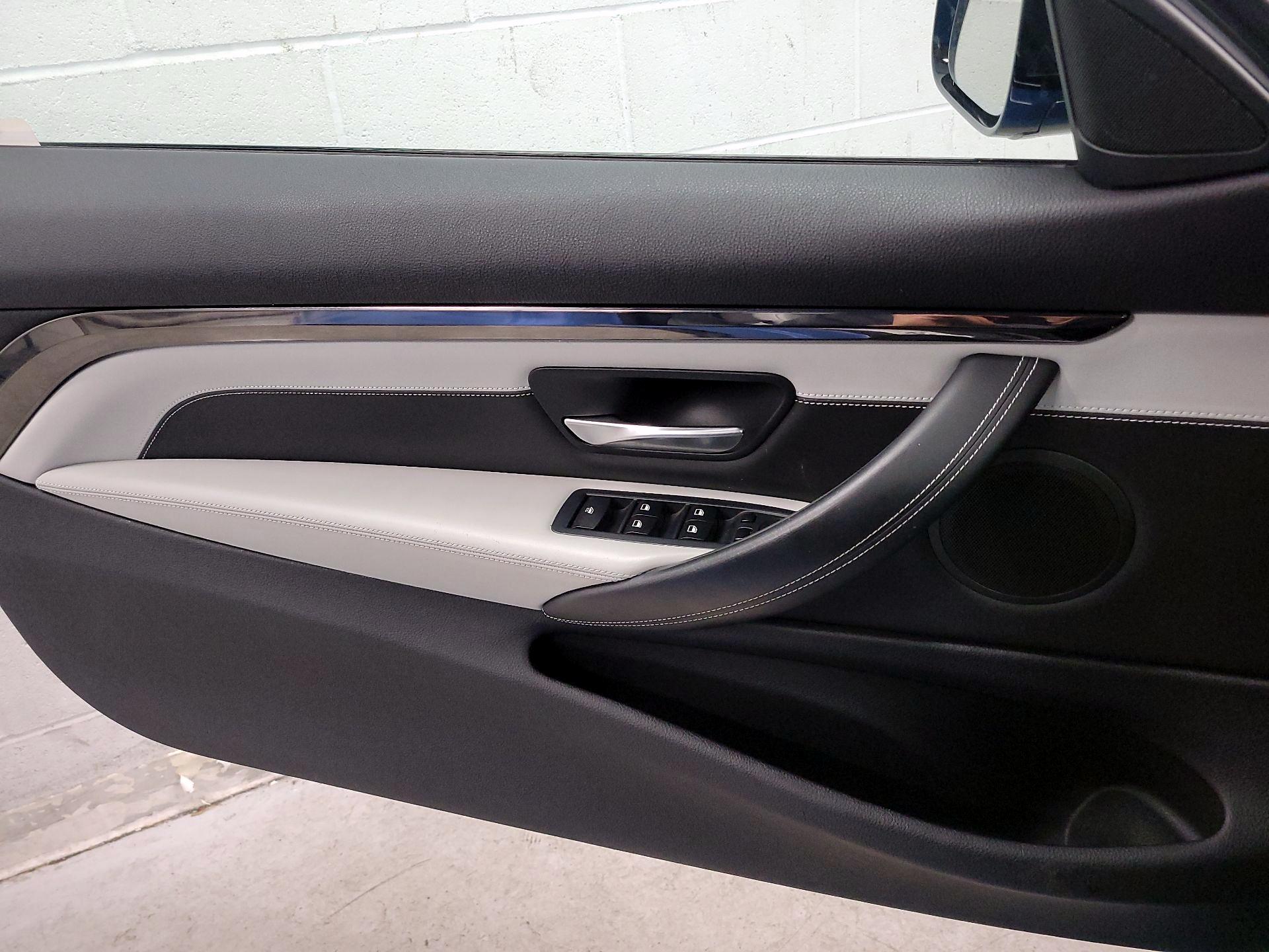 Thumbnail: 2015 BMW M4 - 12