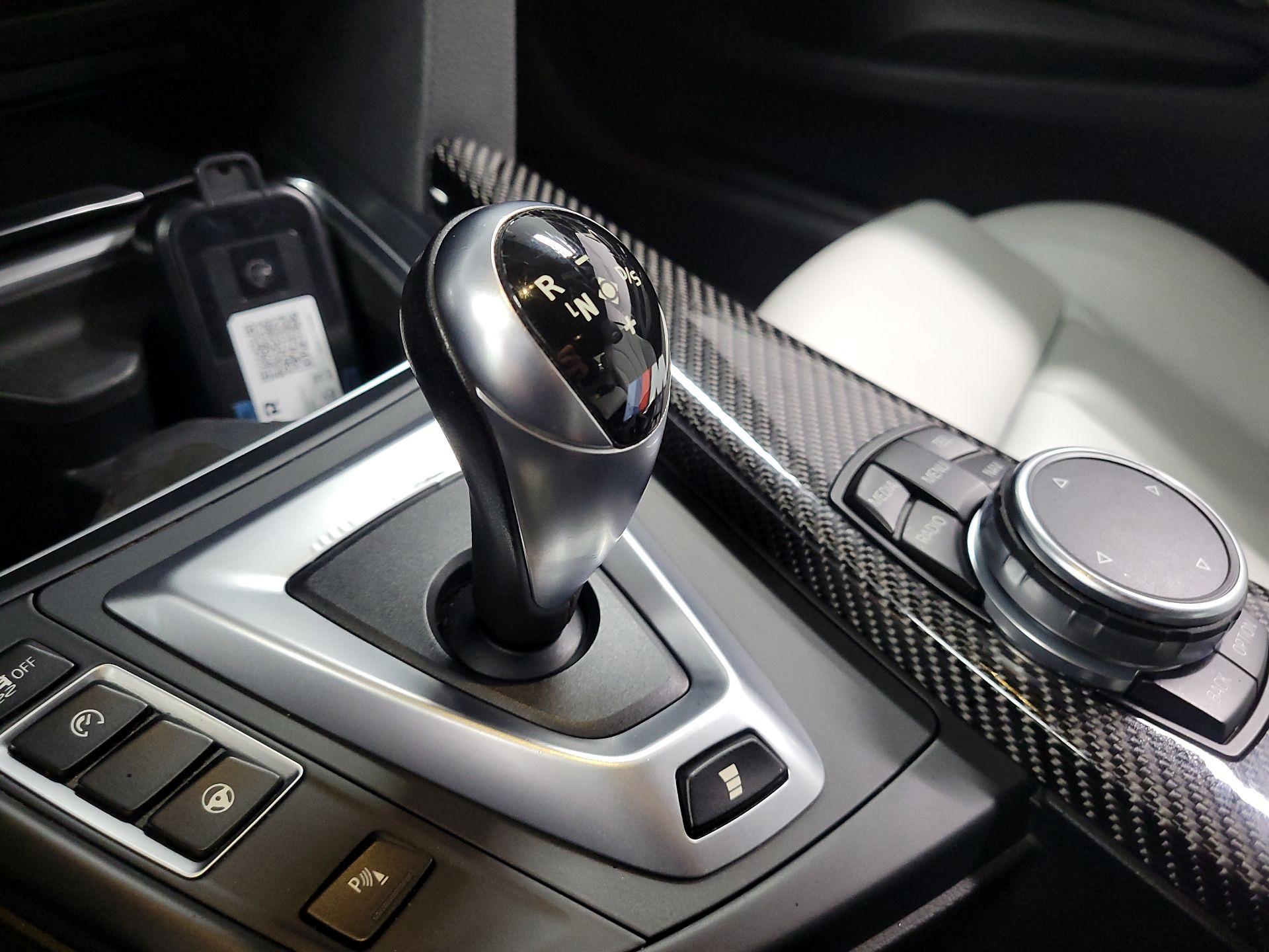 Thumbnail: 2015 BMW M4 - 16