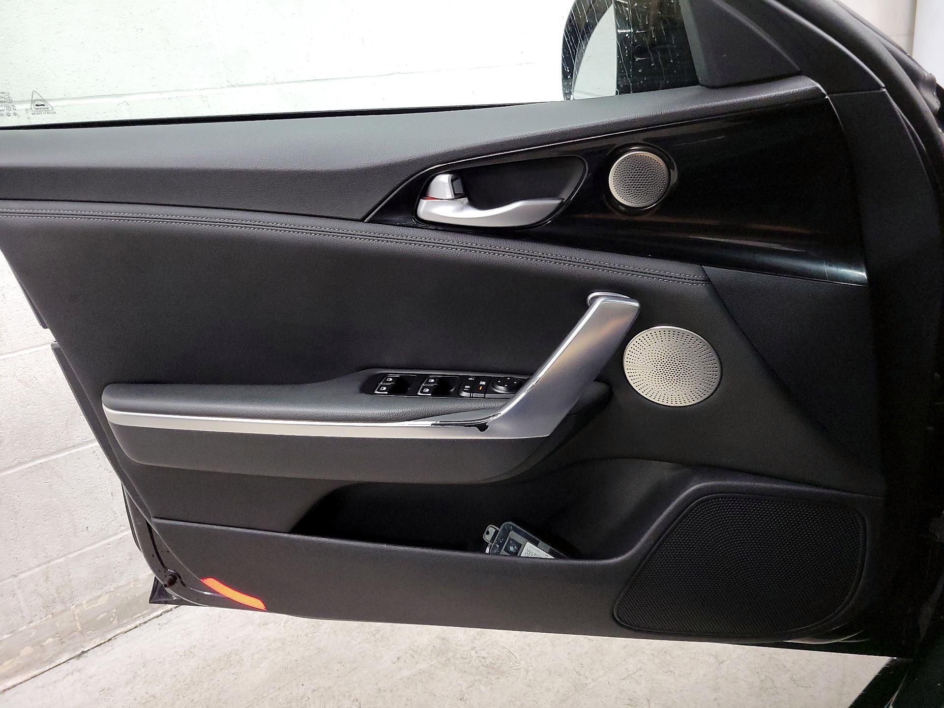 Thumbnail: 2020 Kia Stinger - 12