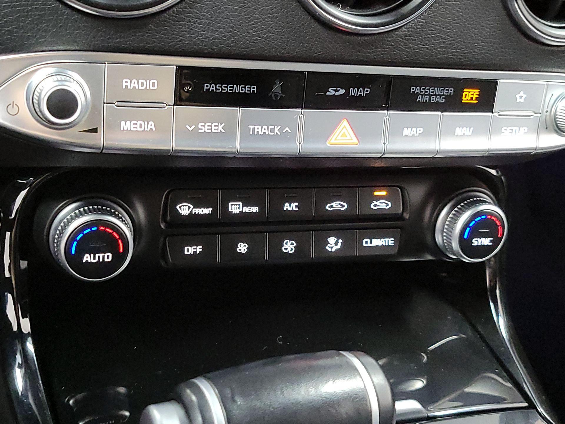 Thumbnail: 2020 Kia Stinger - 15