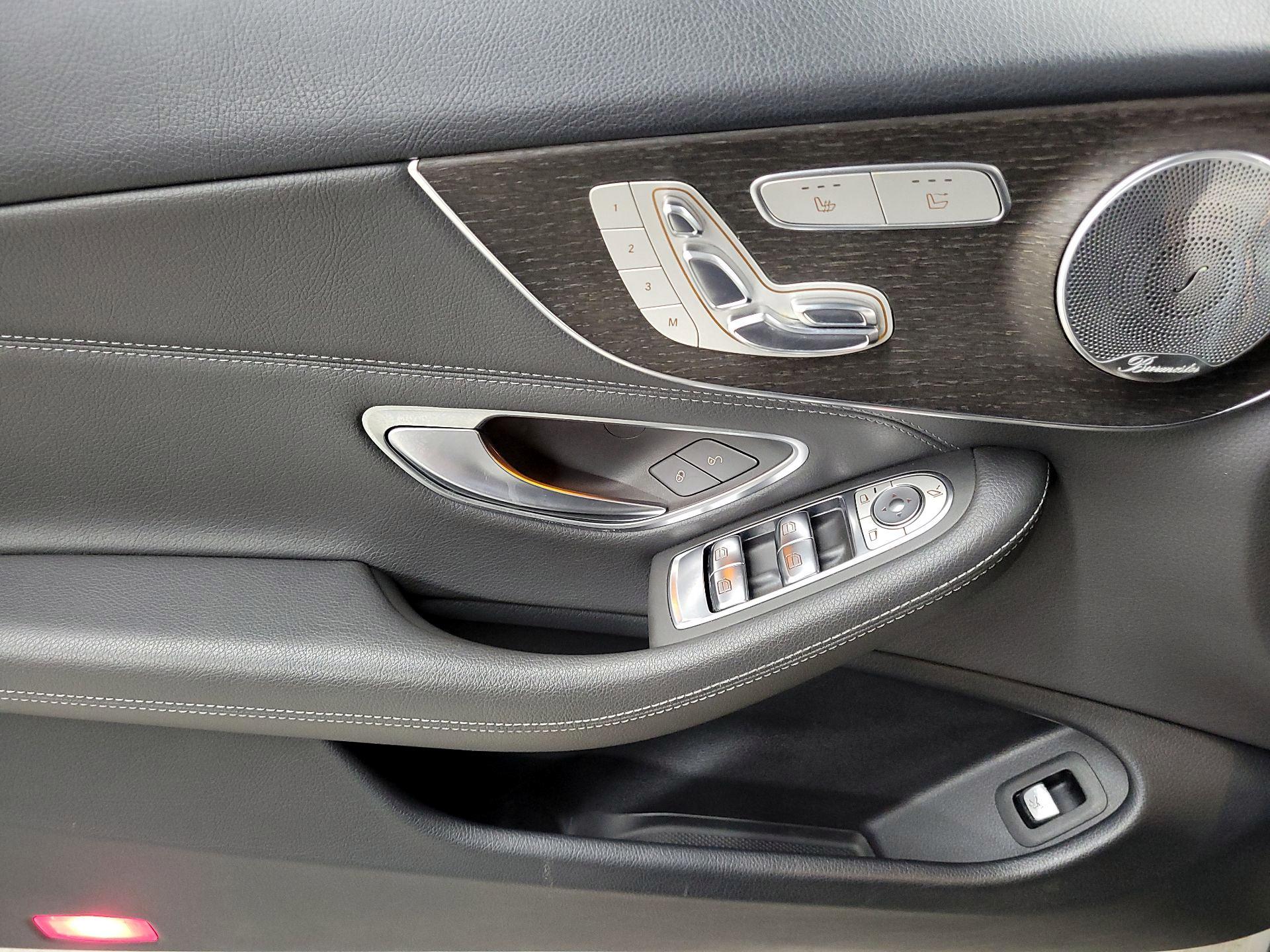 Thumbnail: 2019 Mercedes-Benz C-Class - 12