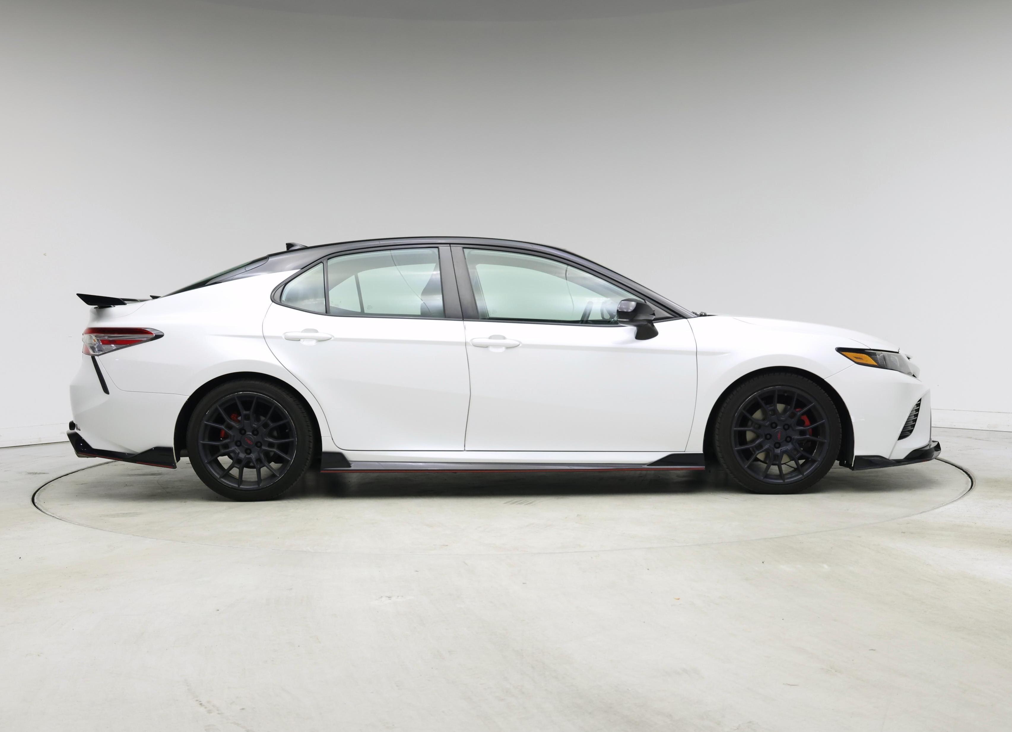 Thumbnail: 2020 Toyota Camry - 7