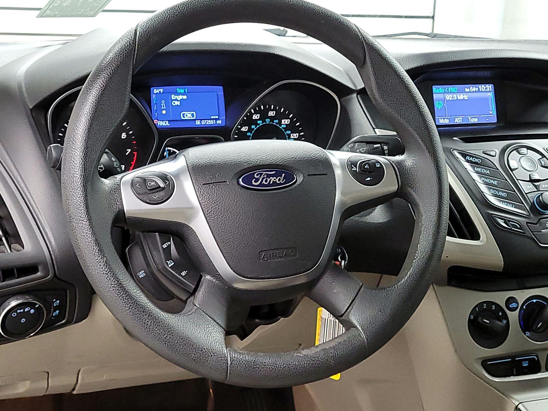 Thumbnail: 2014 Ford Focus - 10