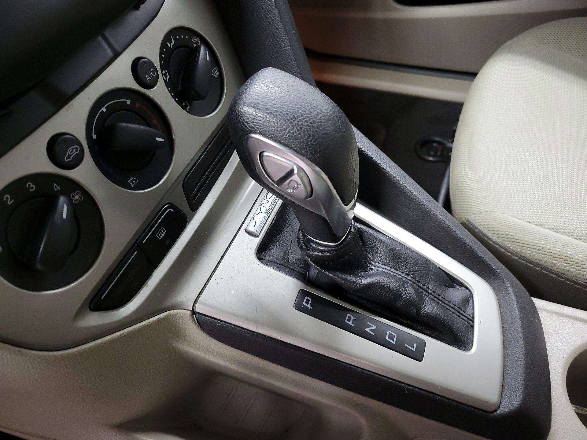 Thumbnail: 2014 Ford Focus - 16