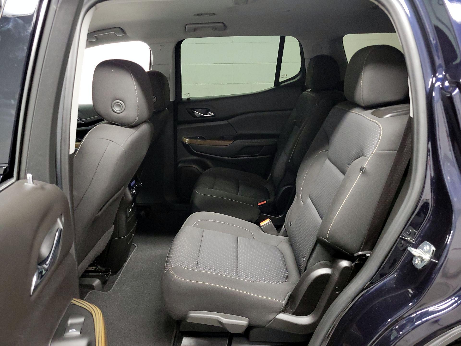 Thumbnail: 2022 GMC Acadia - 16