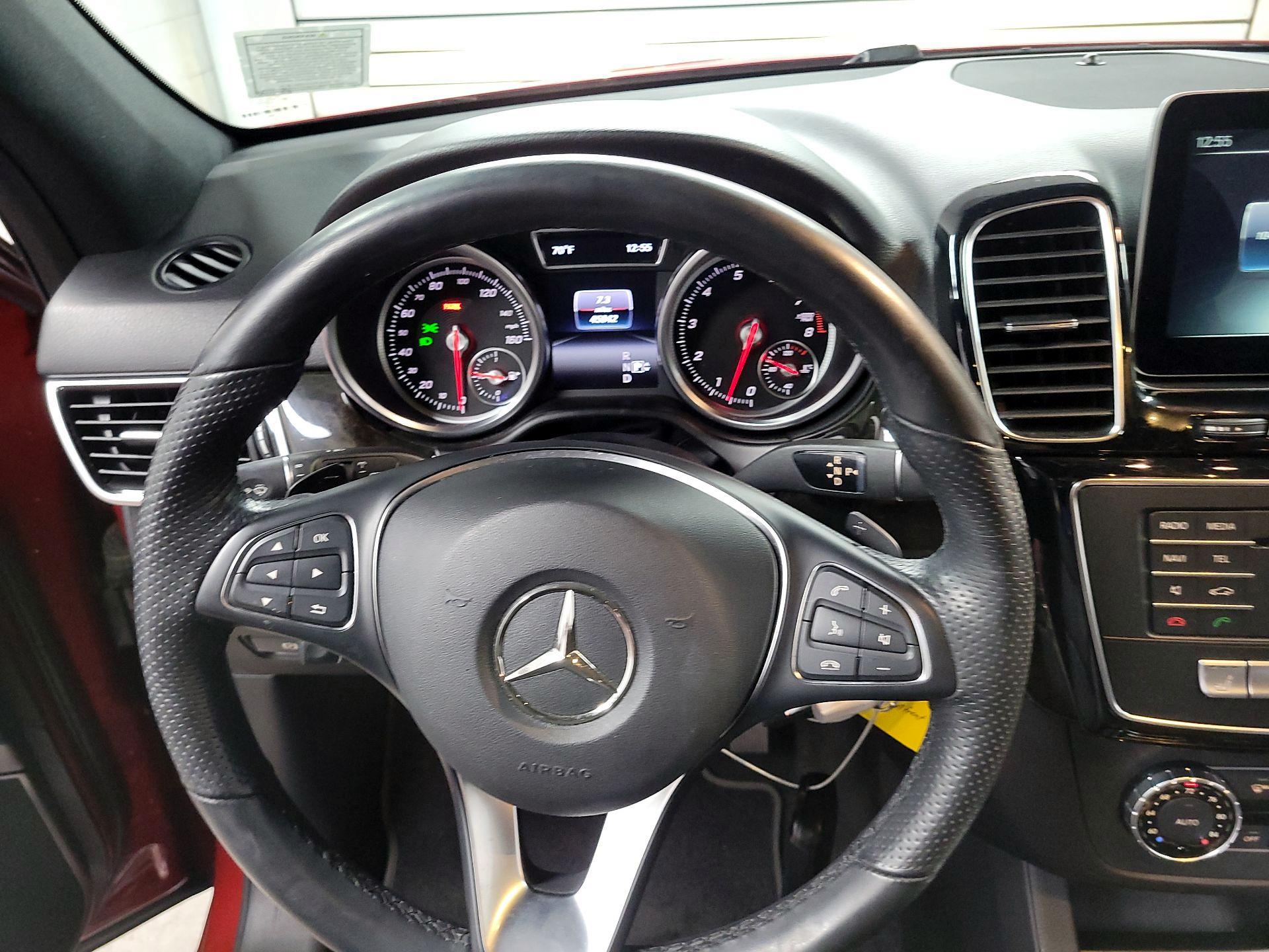 Thumbnail: 2016 Mercedes-Benz GLE - 10