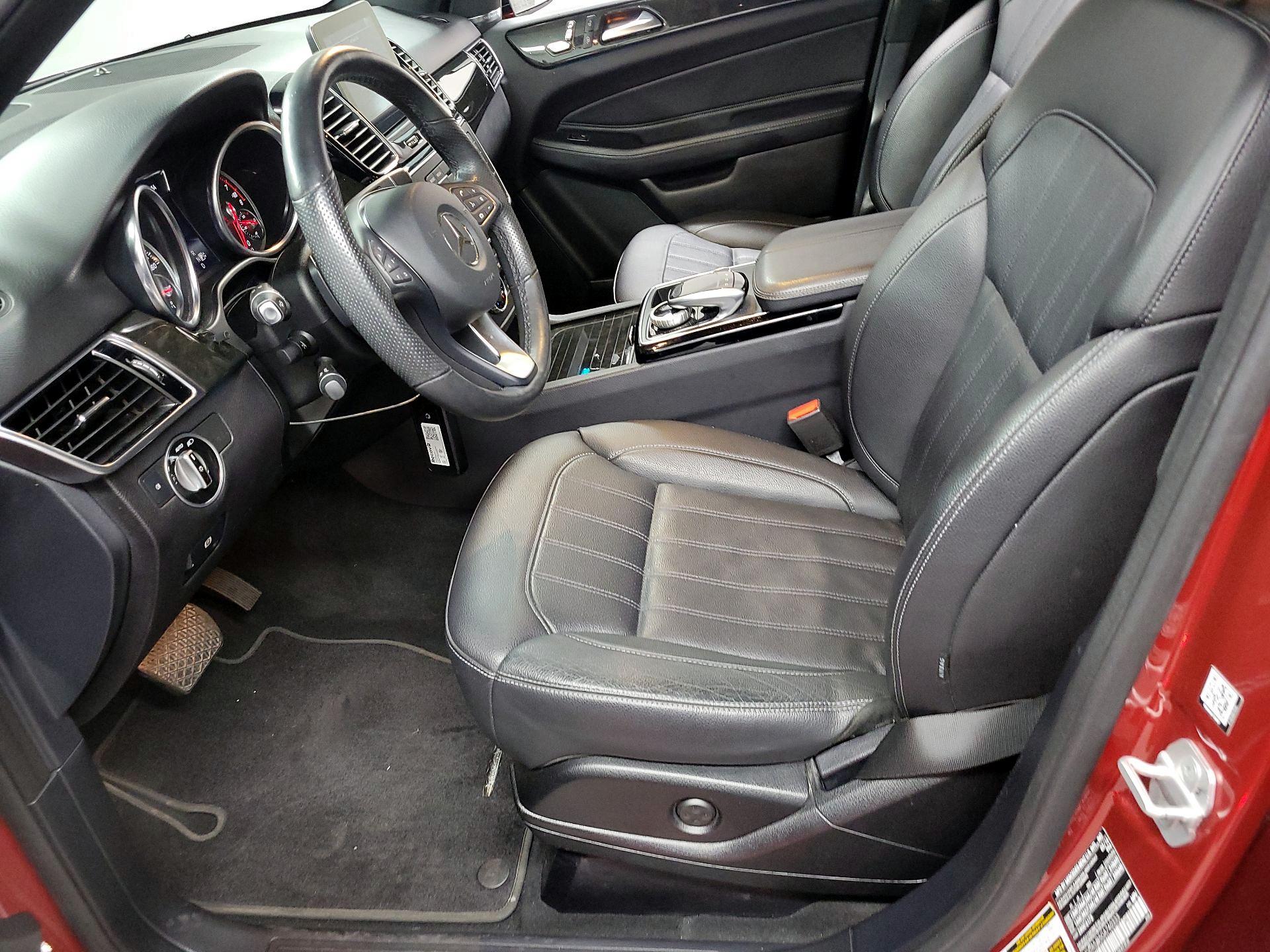 Thumbnail: 2016 Mercedes-Benz GLE - 11