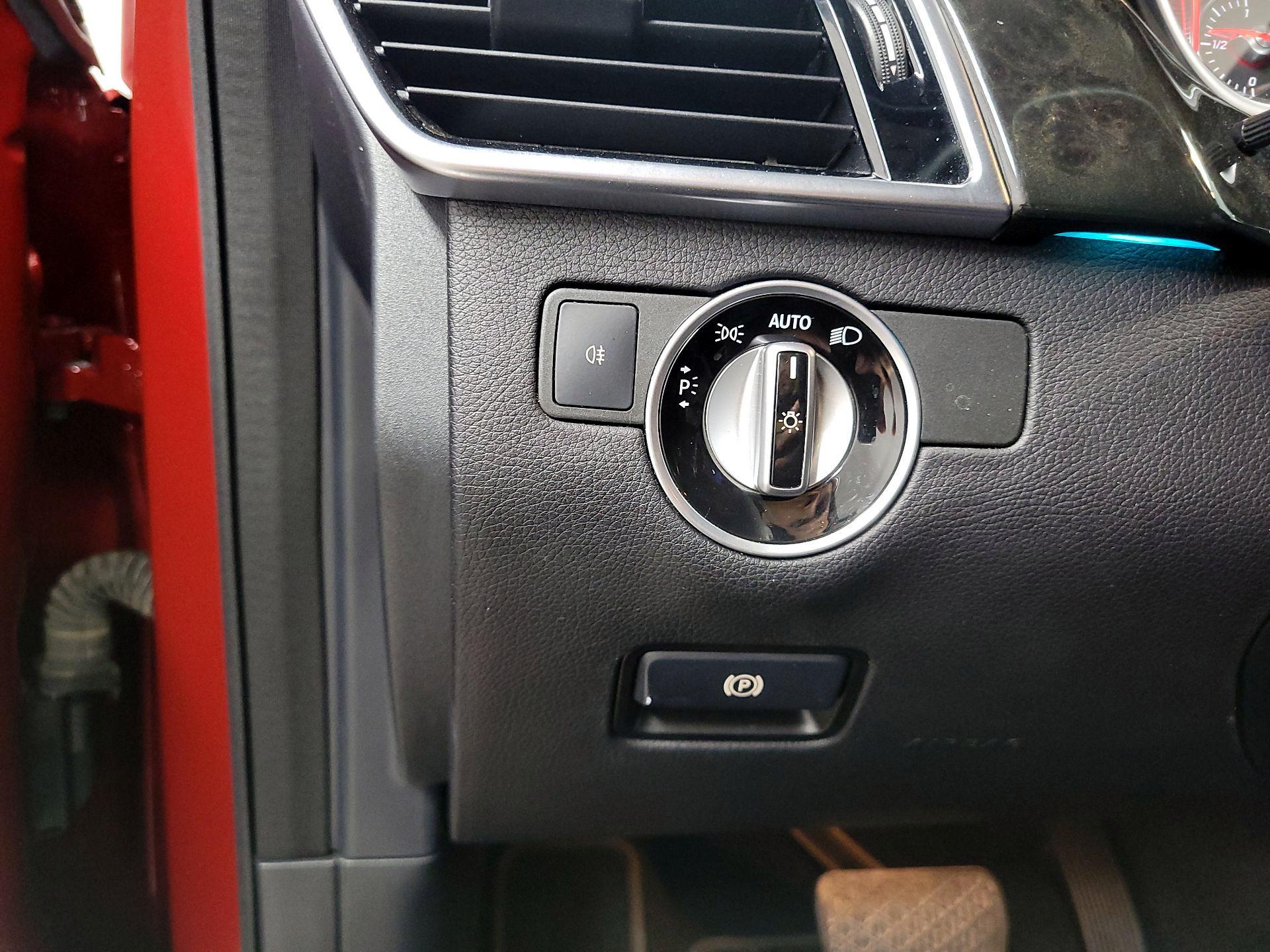 Thumbnail: 2016 Mercedes-Benz GLE - 13