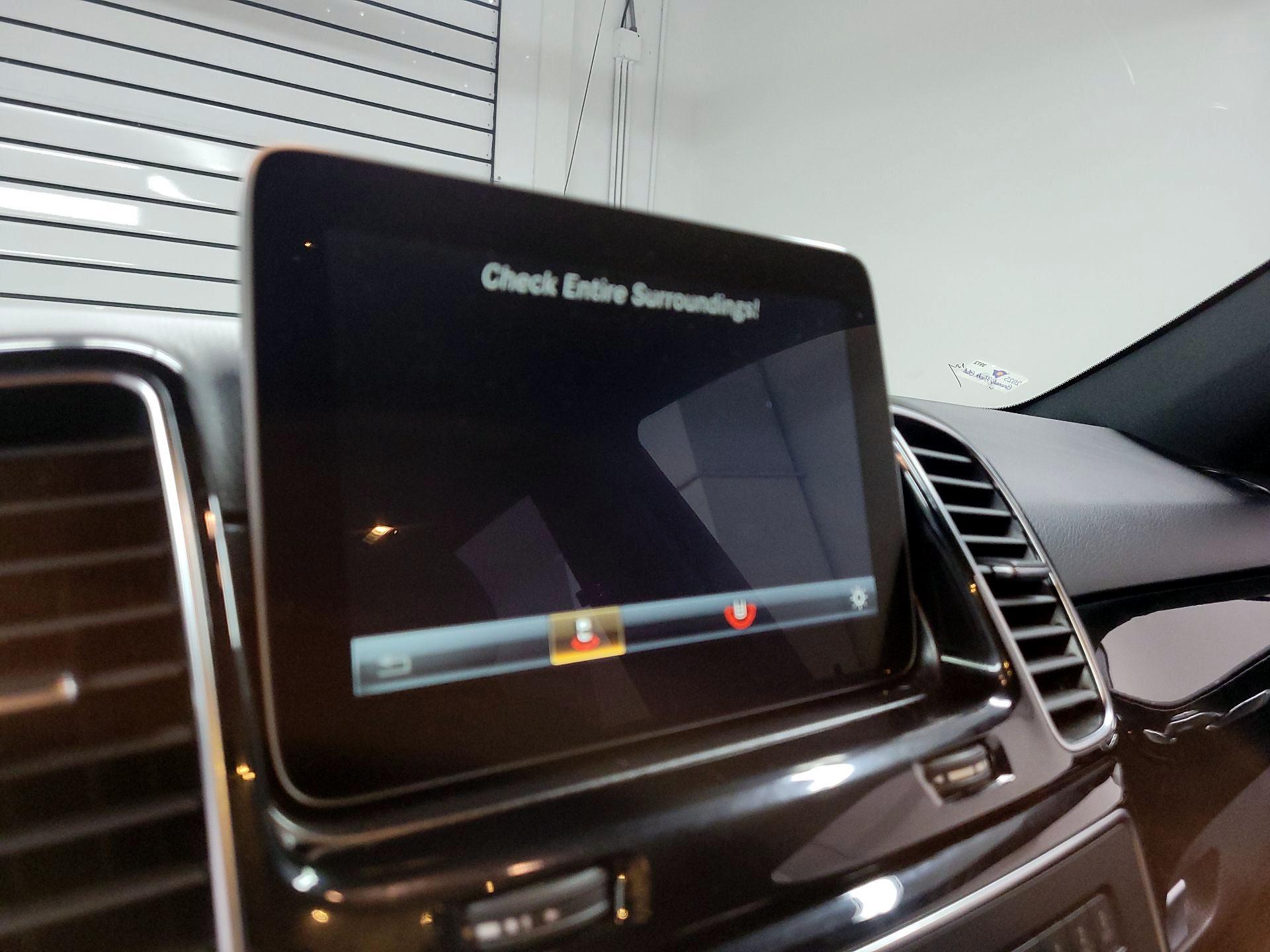 Thumbnail: 2016 Mercedes-Benz GLE - 14