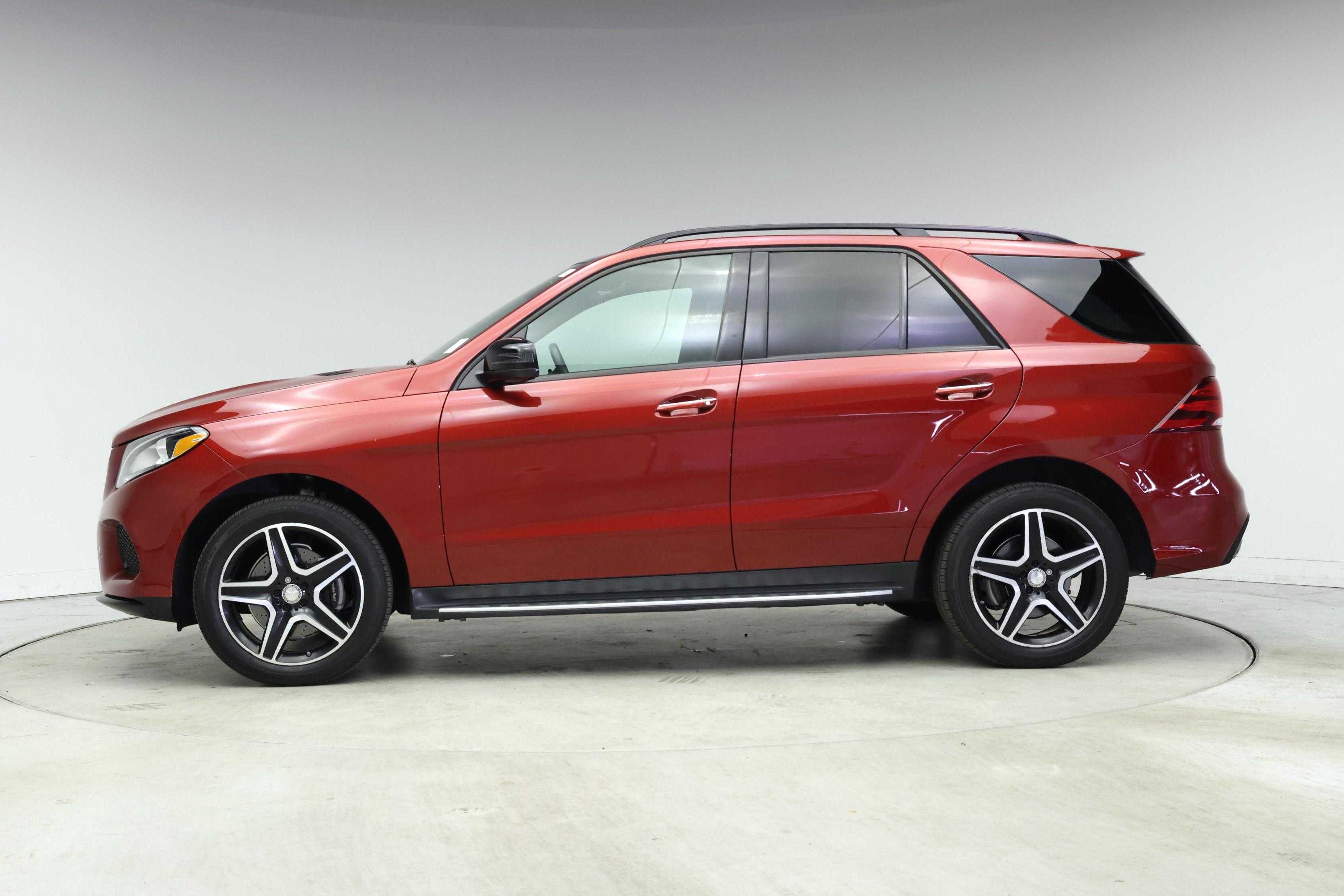 Thumbnail: 2016 Mercedes-Benz GLE - 3