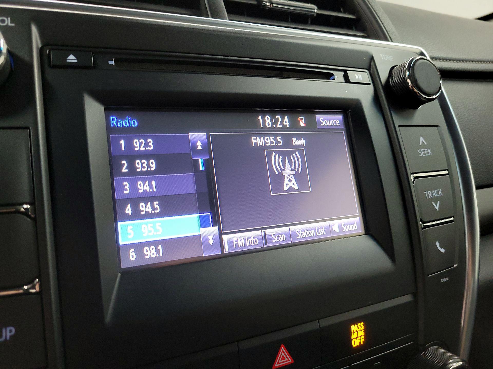 Thumbnail: 2017 Toyota Camry - 13