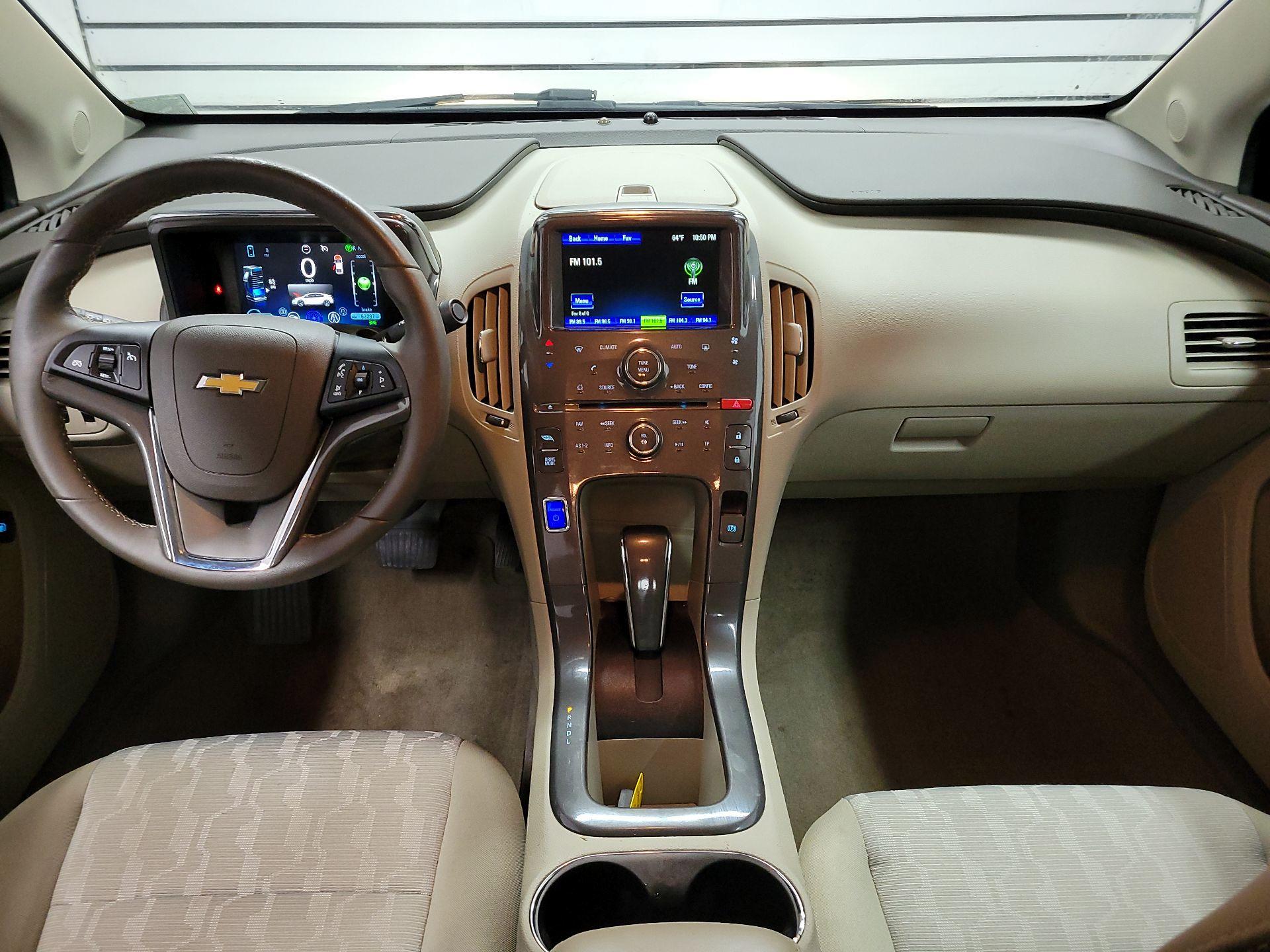 Thumbnail: 2015 Chevrolet Volt - 9