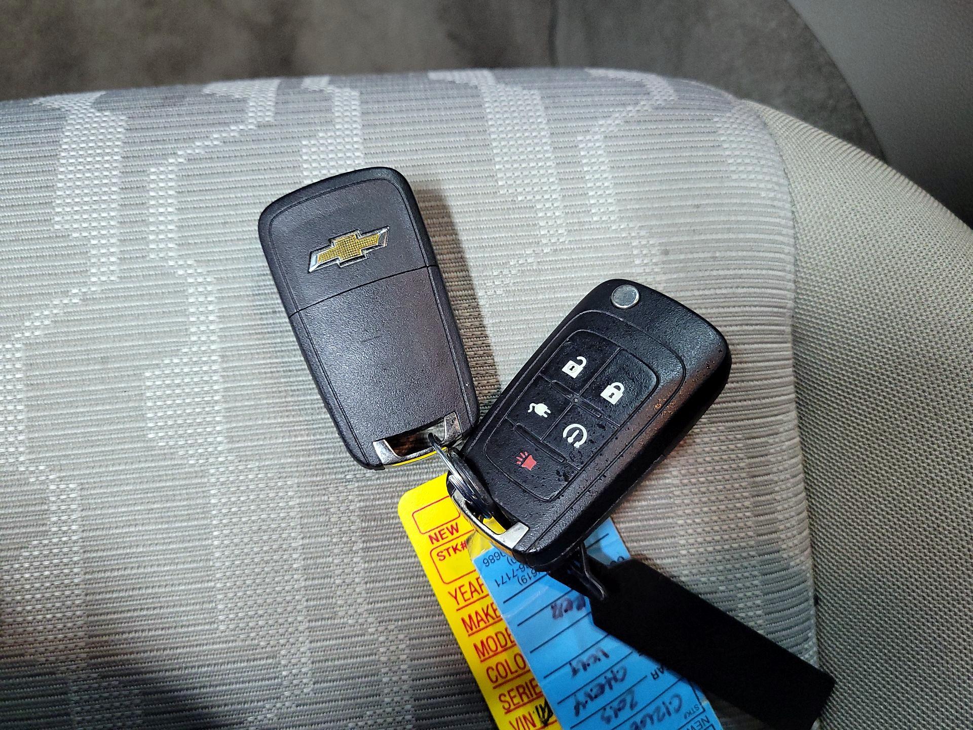 Thumbnail: 2015 Chevrolet Volt - 19