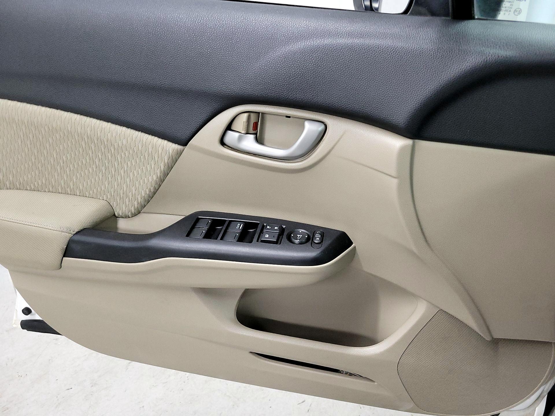 Thumbnail: 2015 Honda Civic - 12