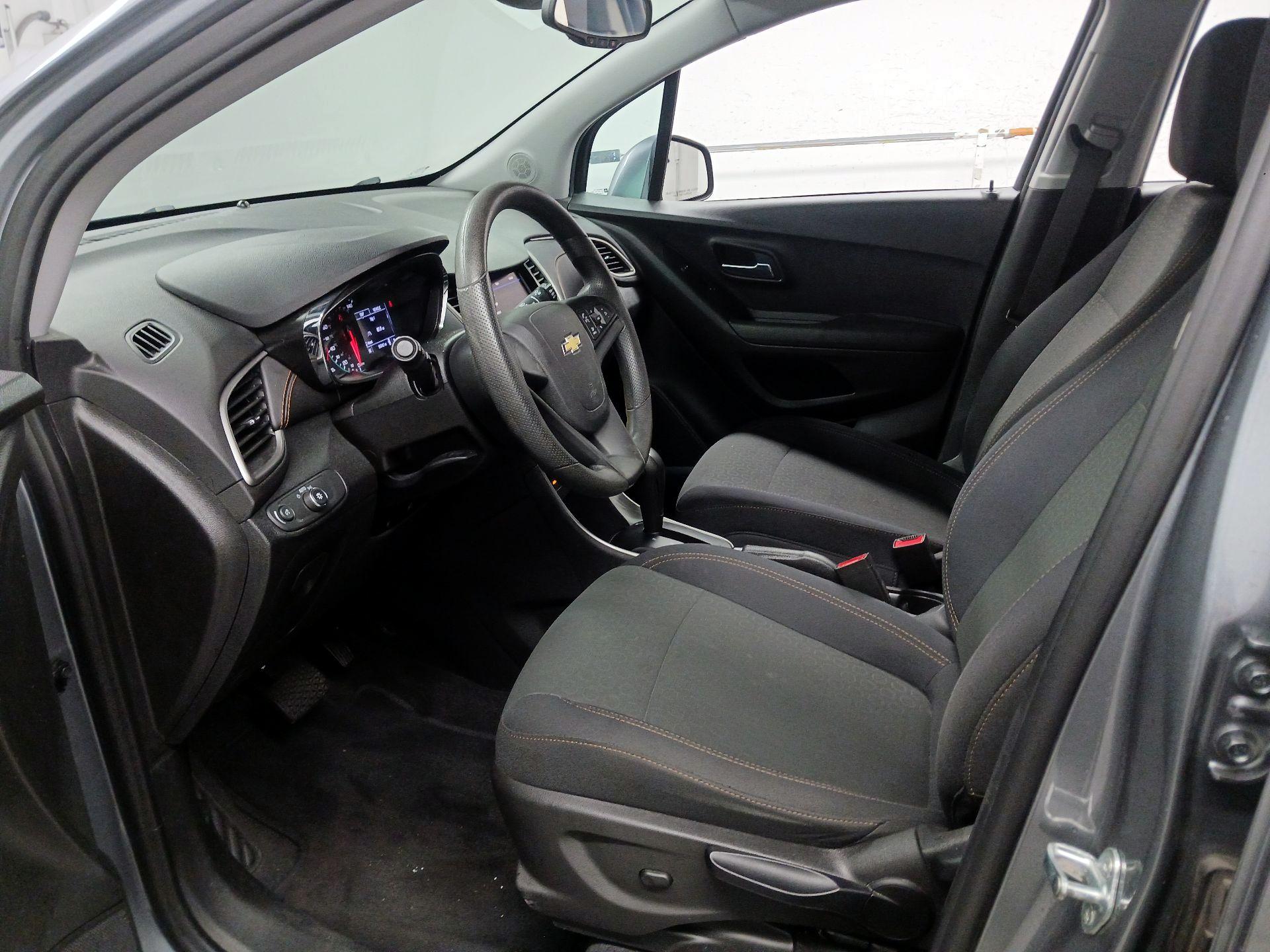 Thumbnail: 2020 Chevrolet Trax - 11