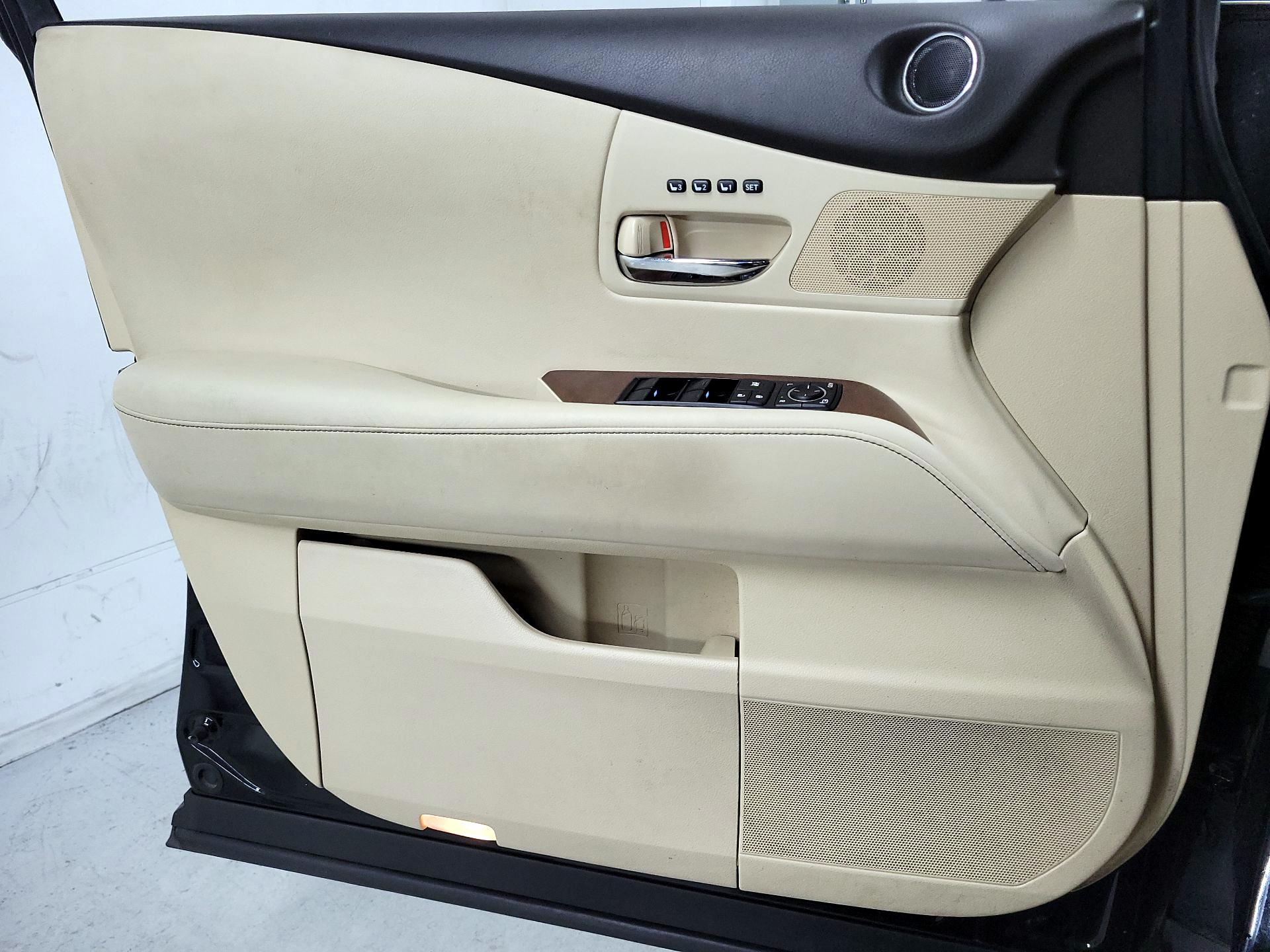 Thumbnail: 2015 Lexus RX - 12