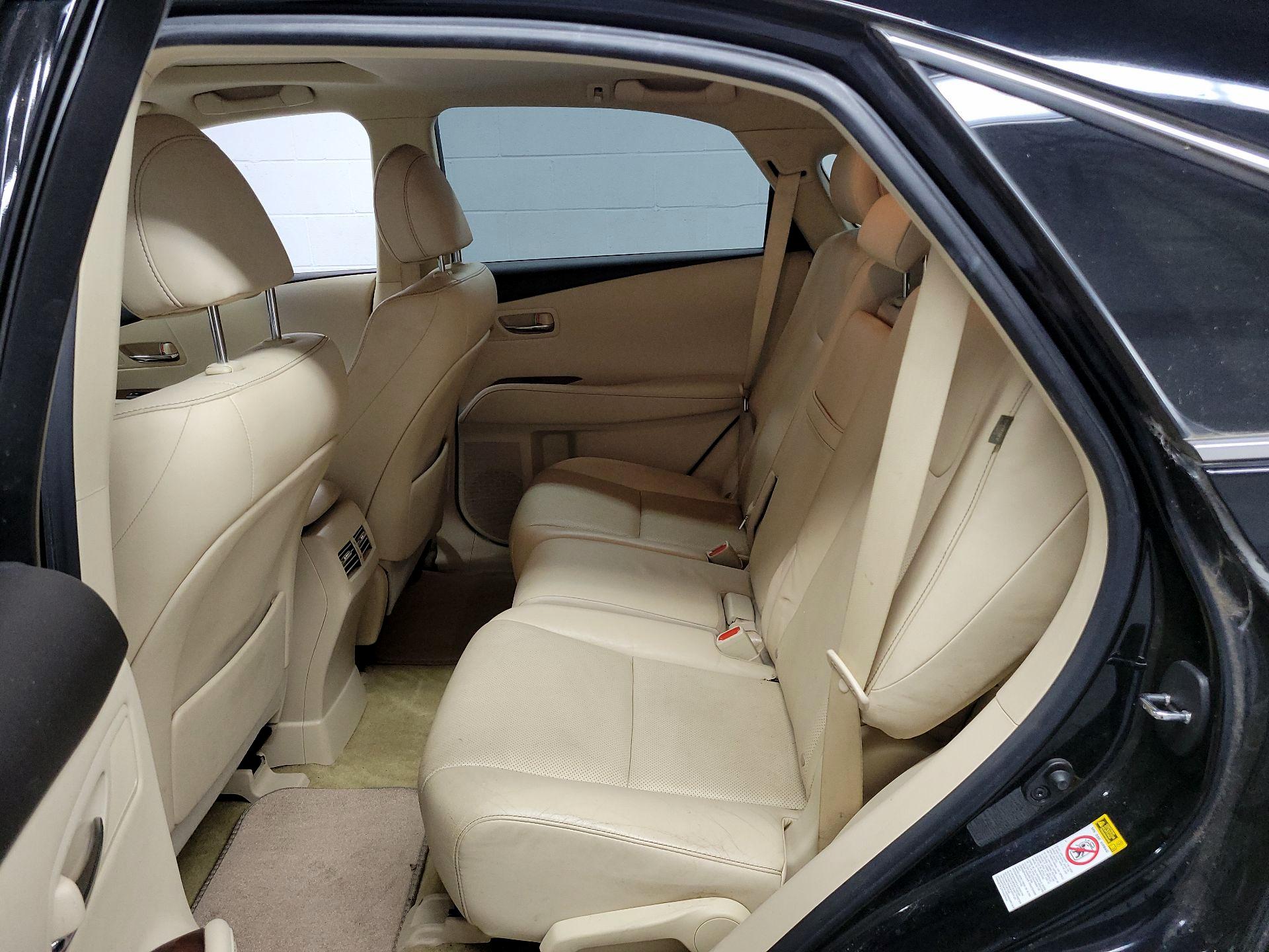 Thumbnail: 2015 Lexus RX - 16