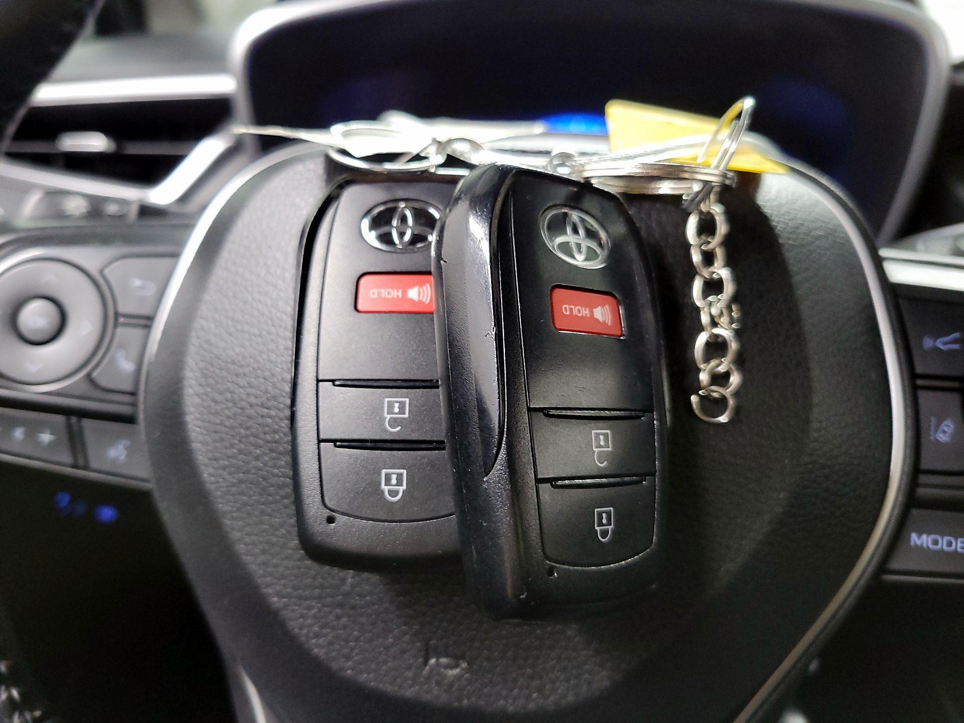 Thumbnail: 2022 Toyota Corolla Cross - 20